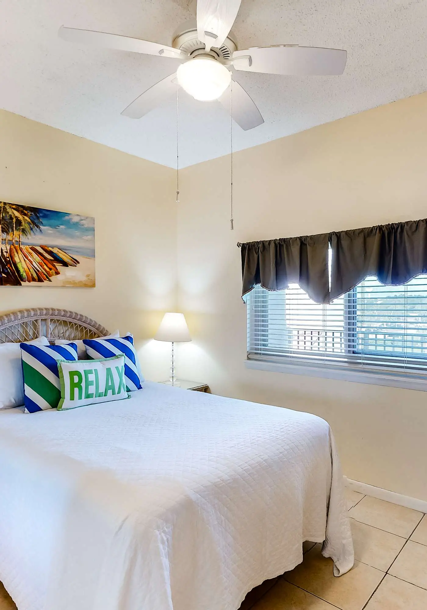 Beachfront condo with Gulf views & private balcony
