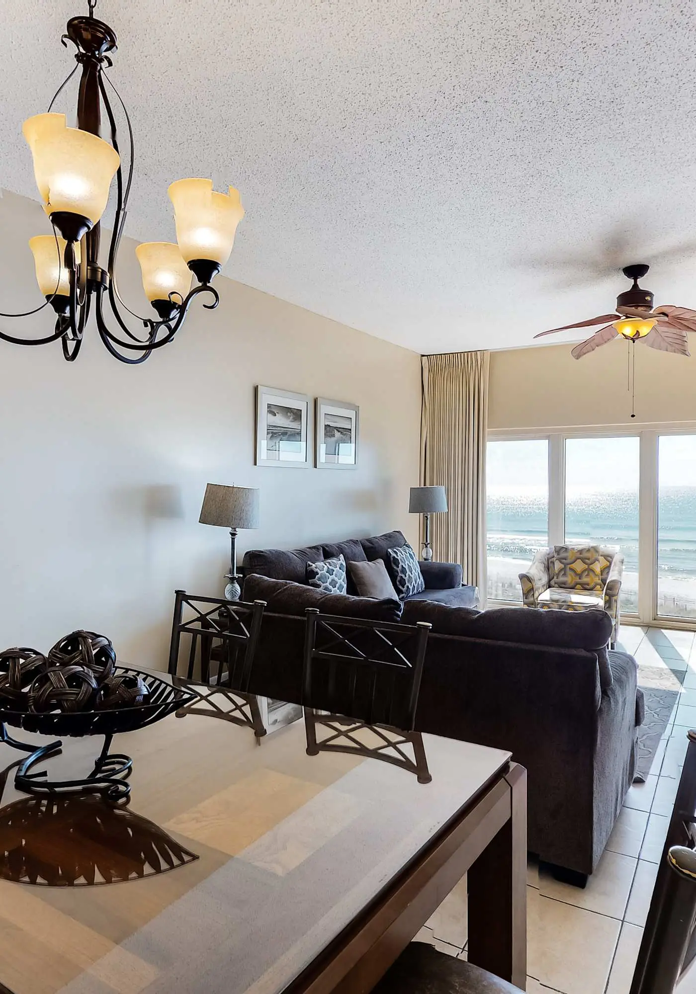 Beachfront condo with Gulf views & private balcony