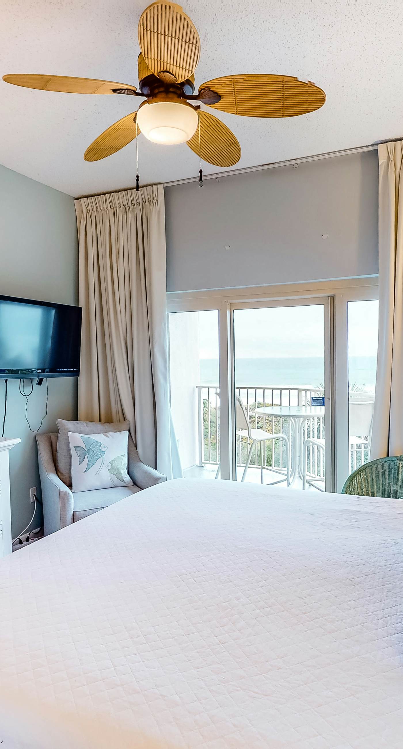 Bright Waterfront Condo with Hot Tub and Pool