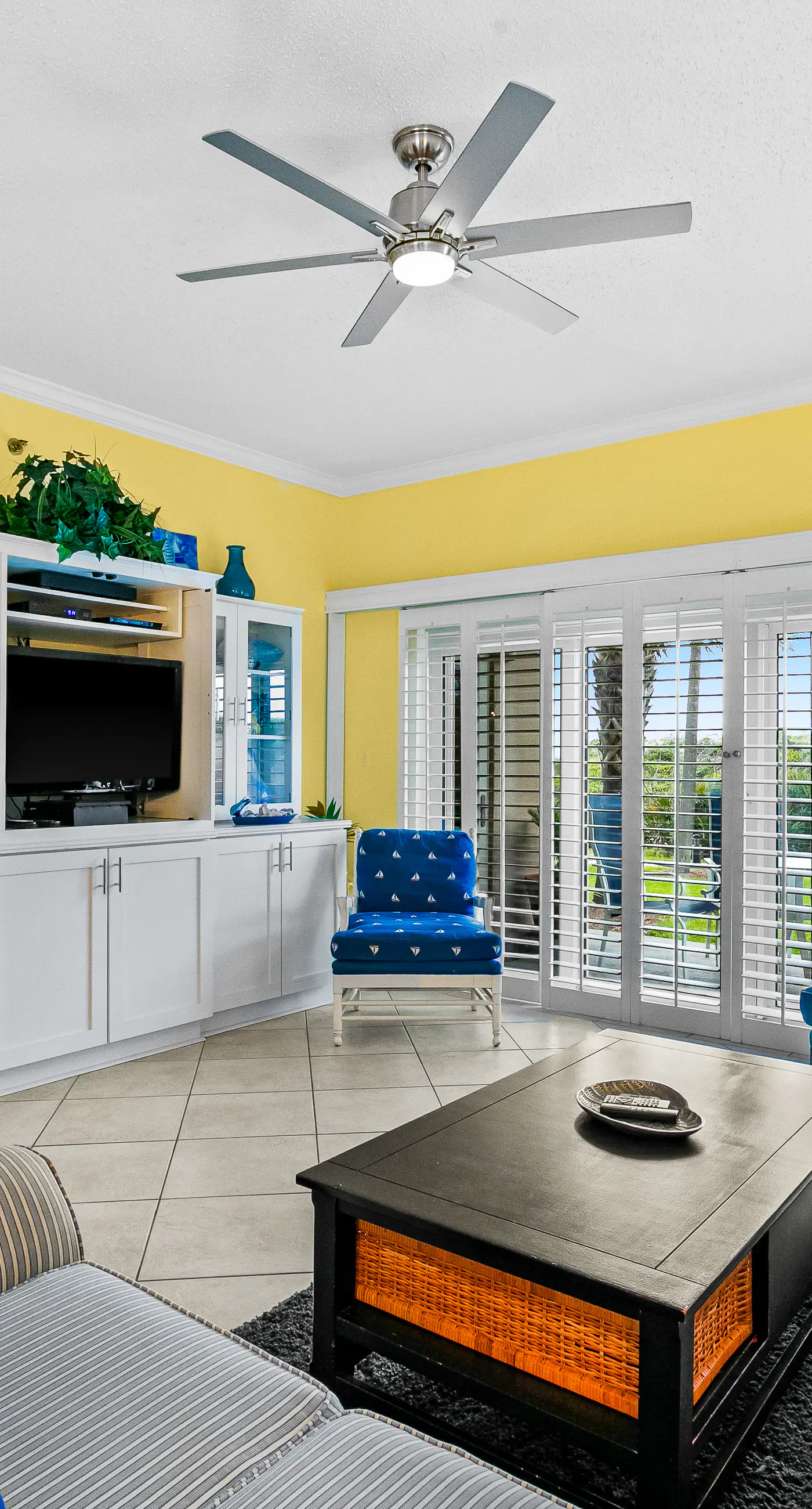 Exclusive Gulf-front 2BR condo w/pool access