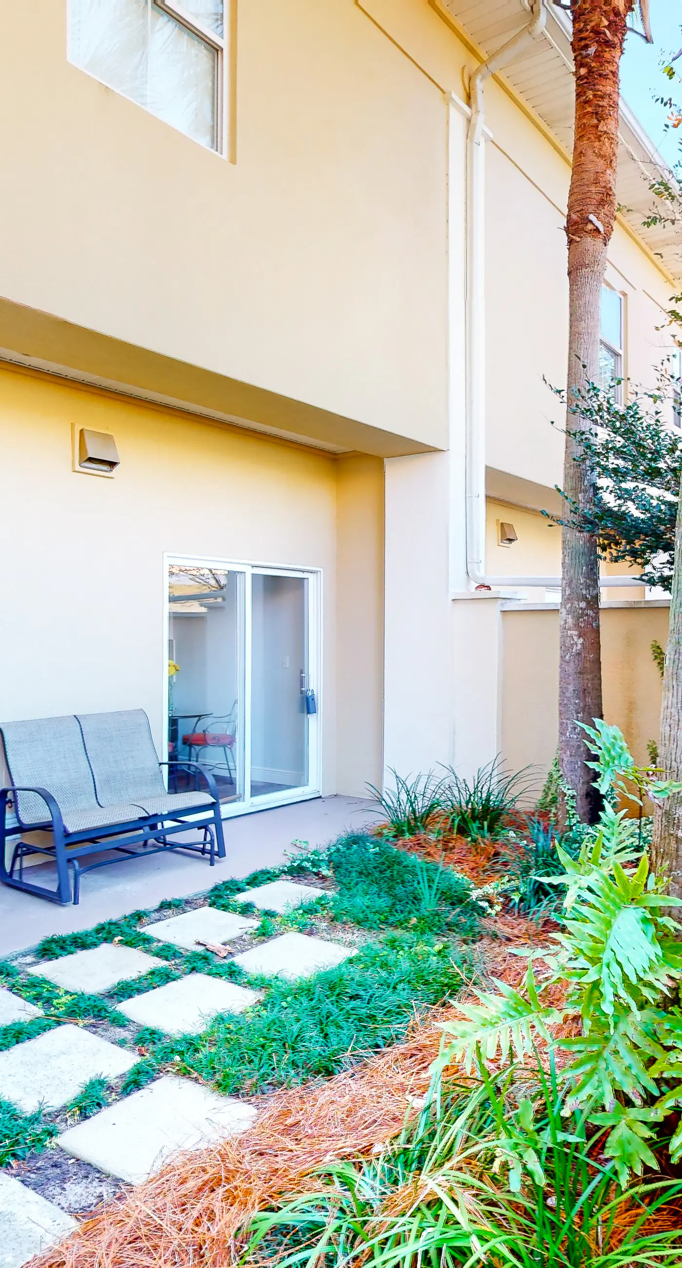 Exclusive 3BR retreat, steps to beach, pools