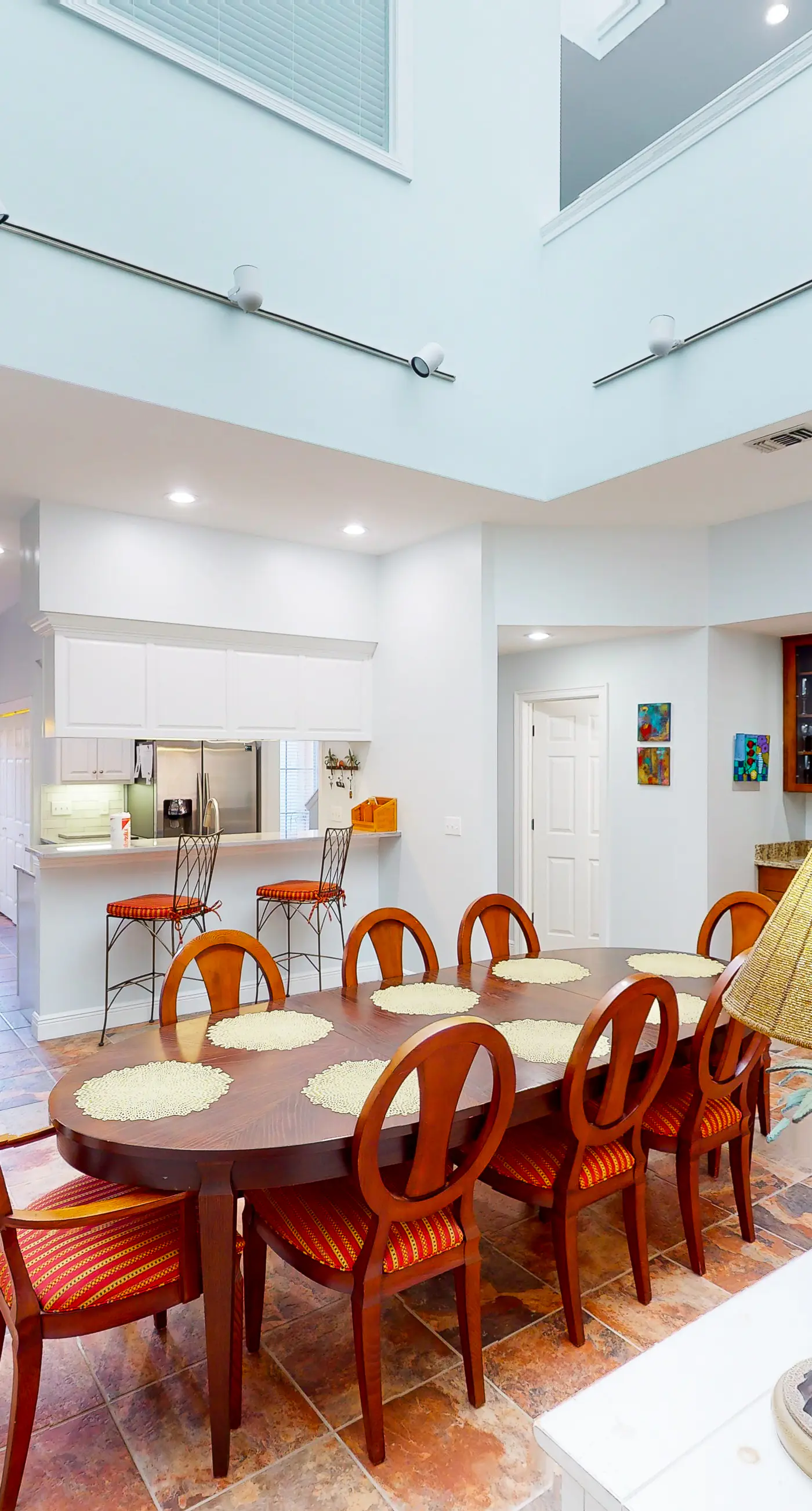 Exclusive 3BR retreat, steps to beach, pools