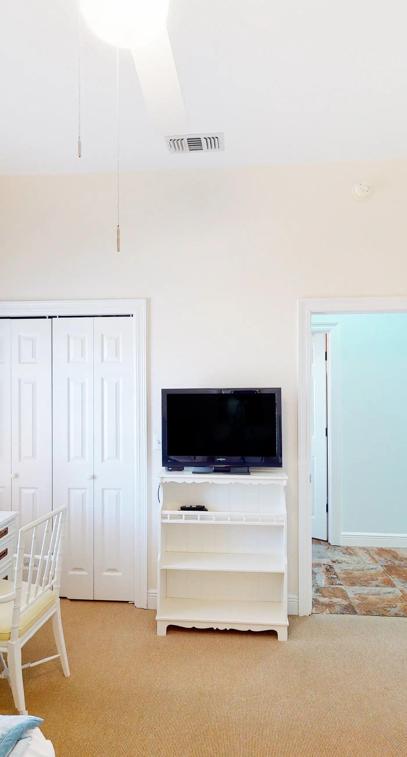 Exclusive 3BR retreat, steps to beach, pools
