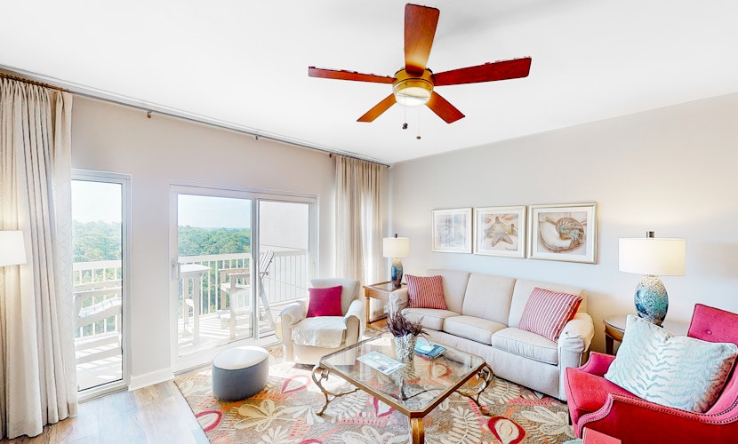 Gulf View Condo with Pools Gym and Tennis