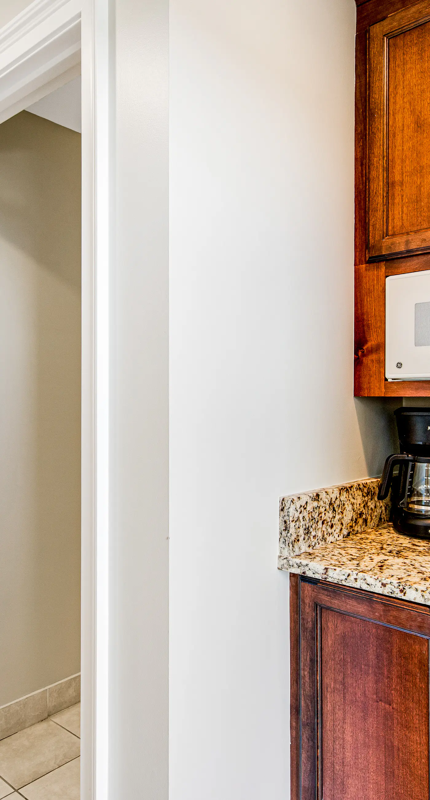 Studio Near Beach with Pools Hot Tub and Tennis