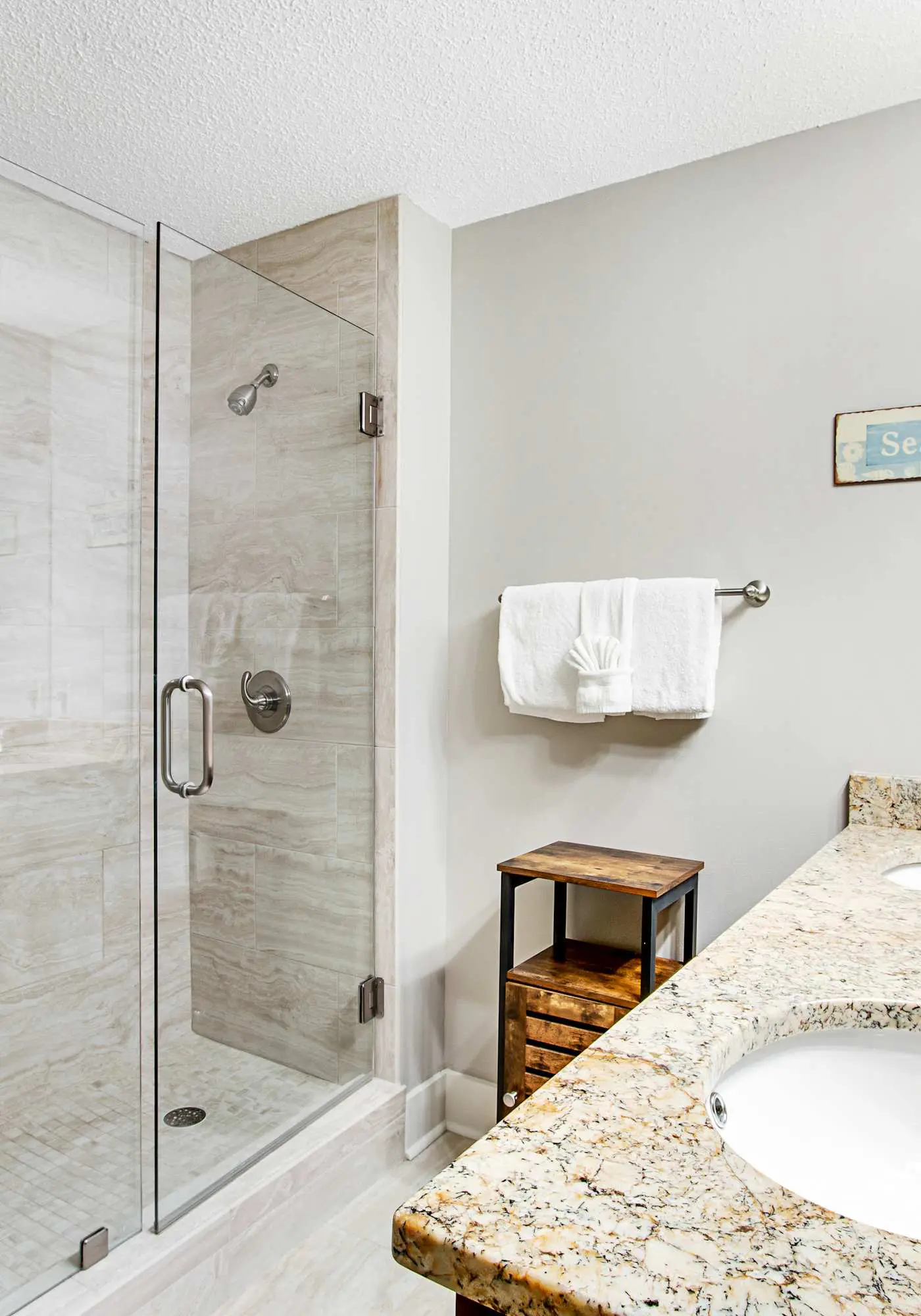 Beach views, resort amenities, serene retreat