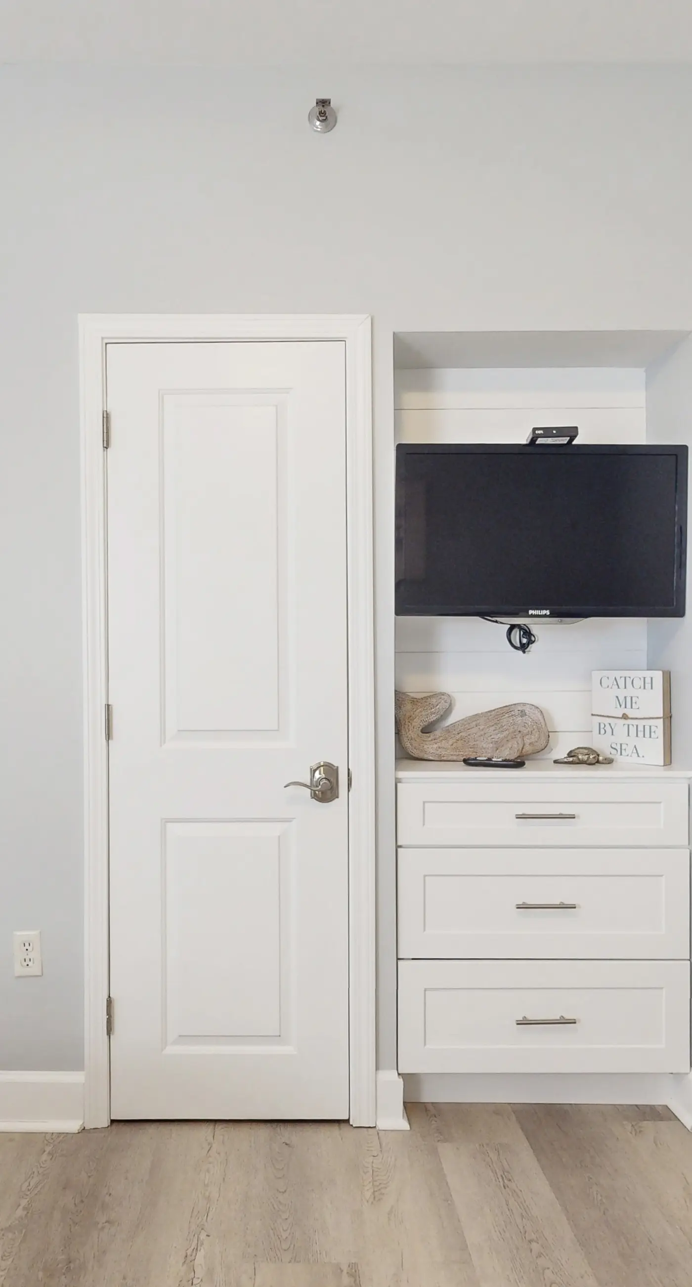 Spacious Resort Condo with Pools and Tennis