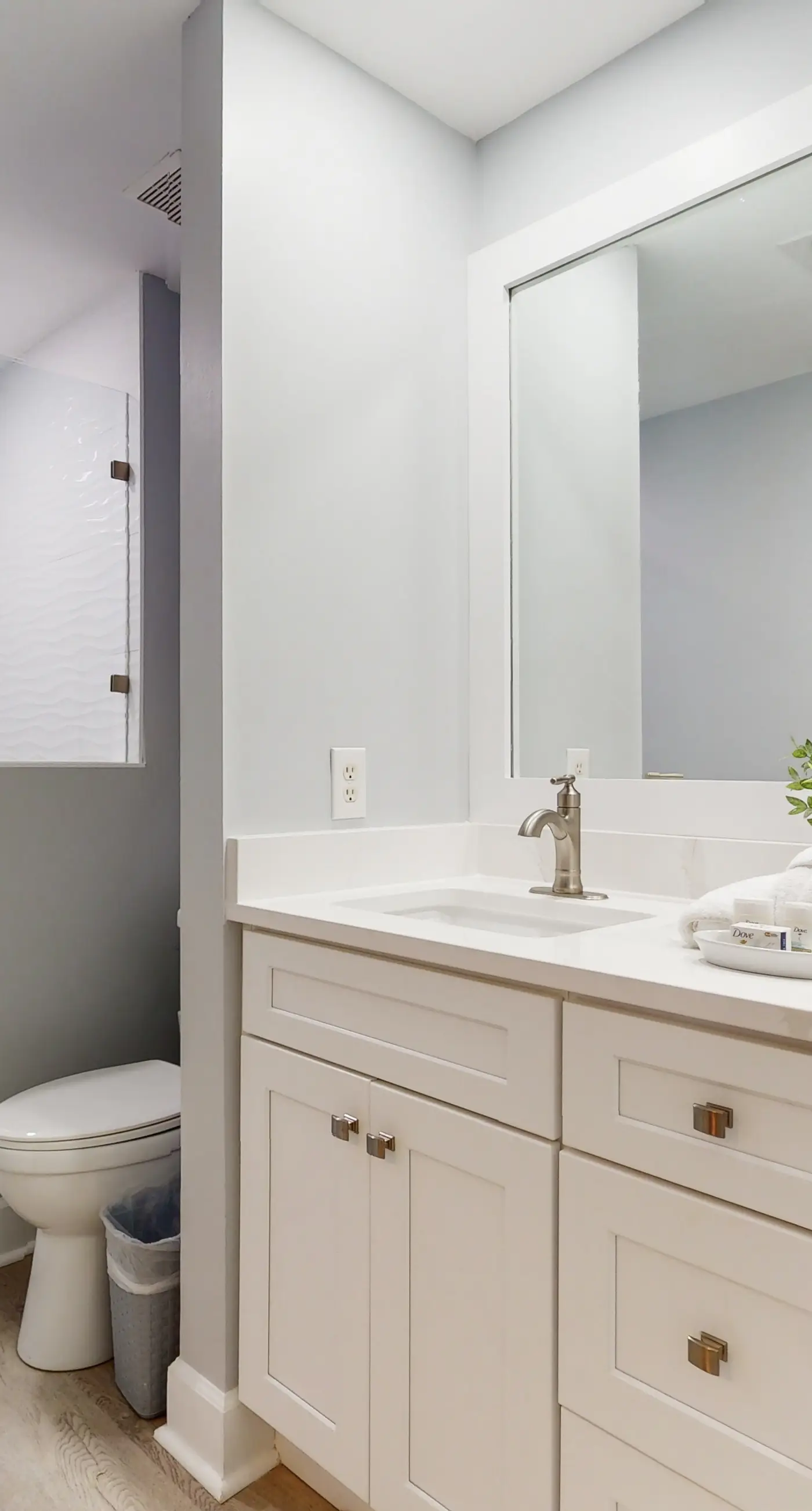 Spacious Resort Condo with Pools and Tennis