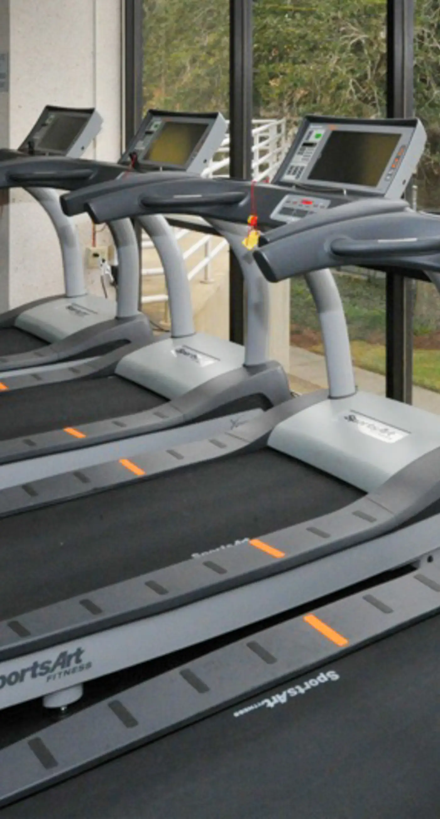 Spacious Resort Condo with Pools and Tennis