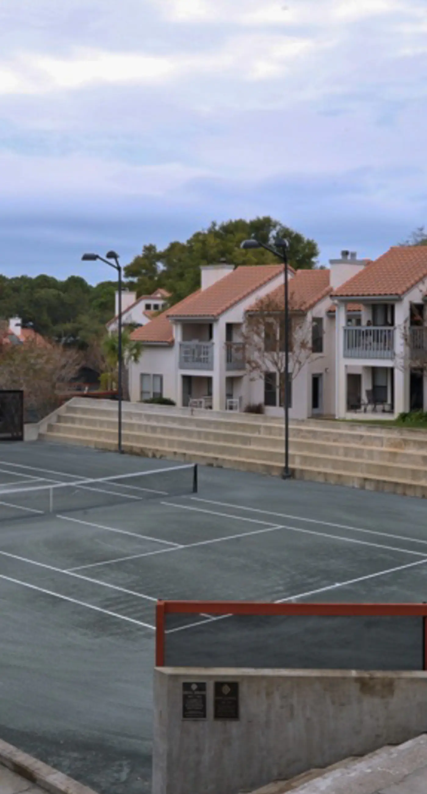 Spacious Resort Condo with Pools and Tennis