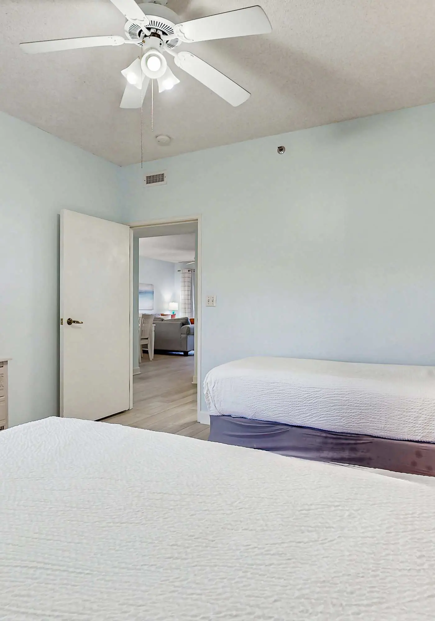Exclusive 2BR Condo: Beach Access & Pool
