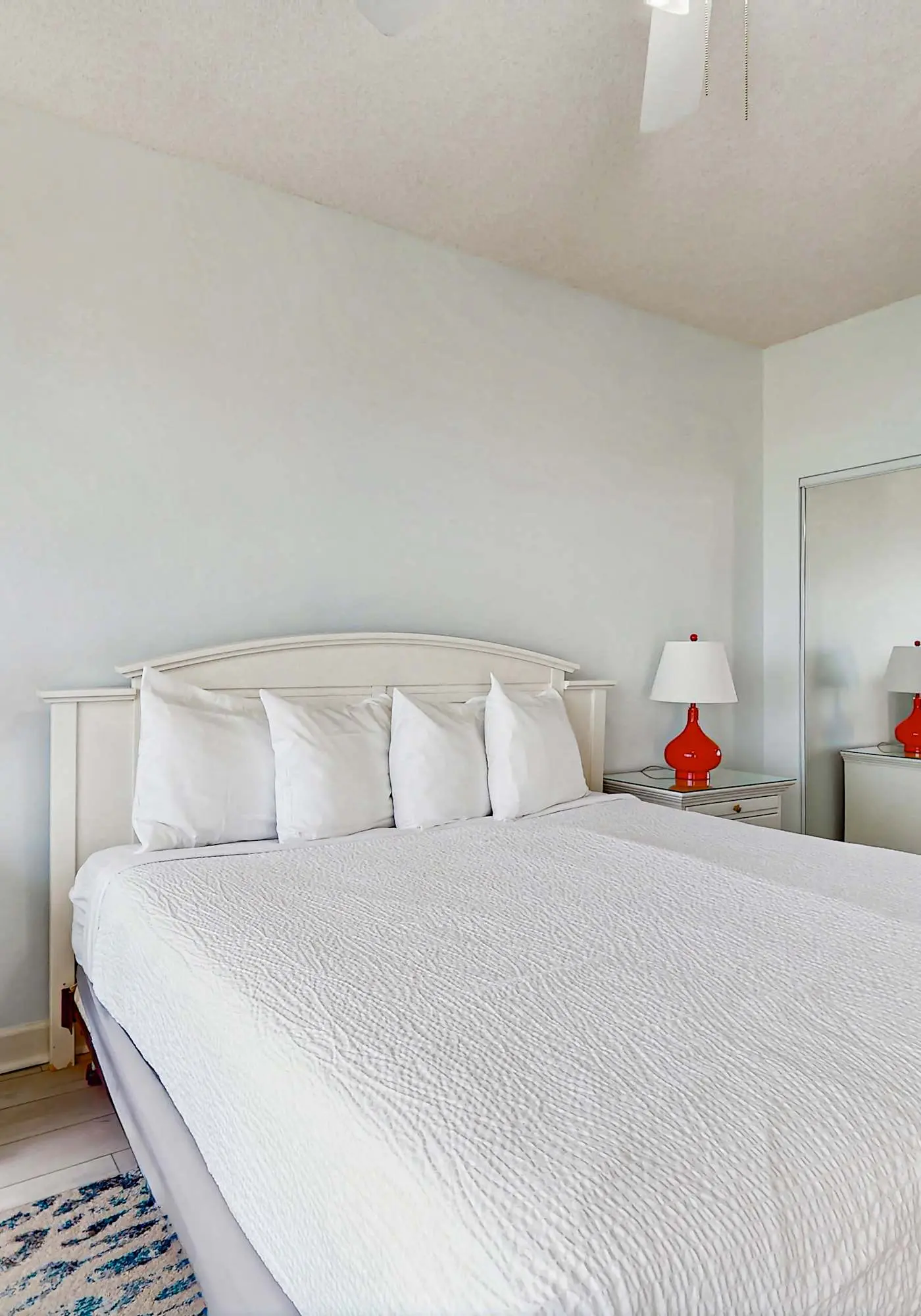 Exclusive 2BR Condo: Beach Access & Pool