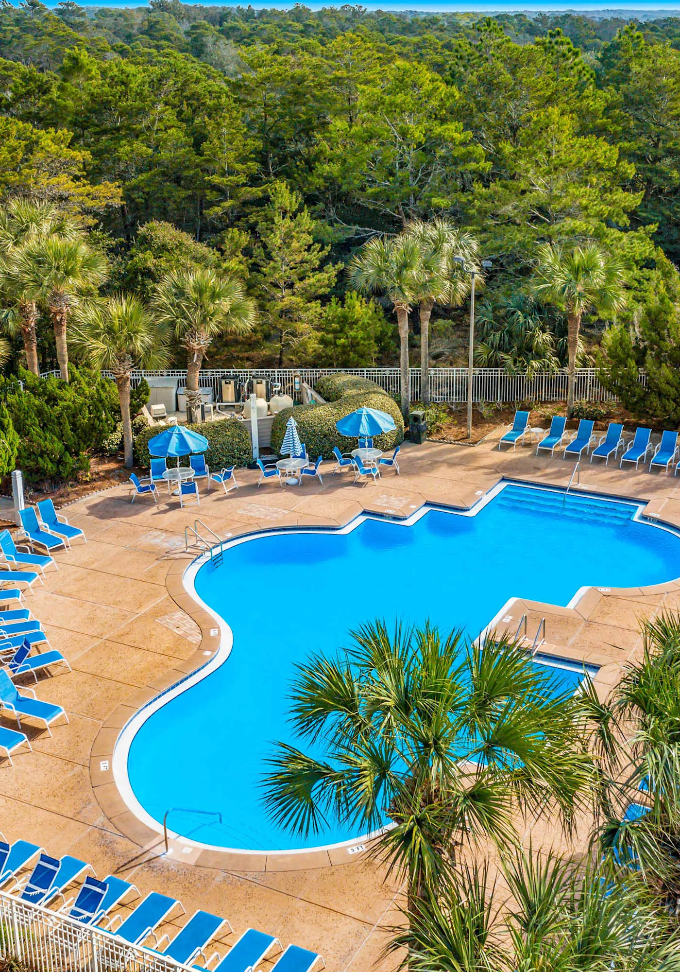 Exclusive 2BR Condo: Beach Access & Pool