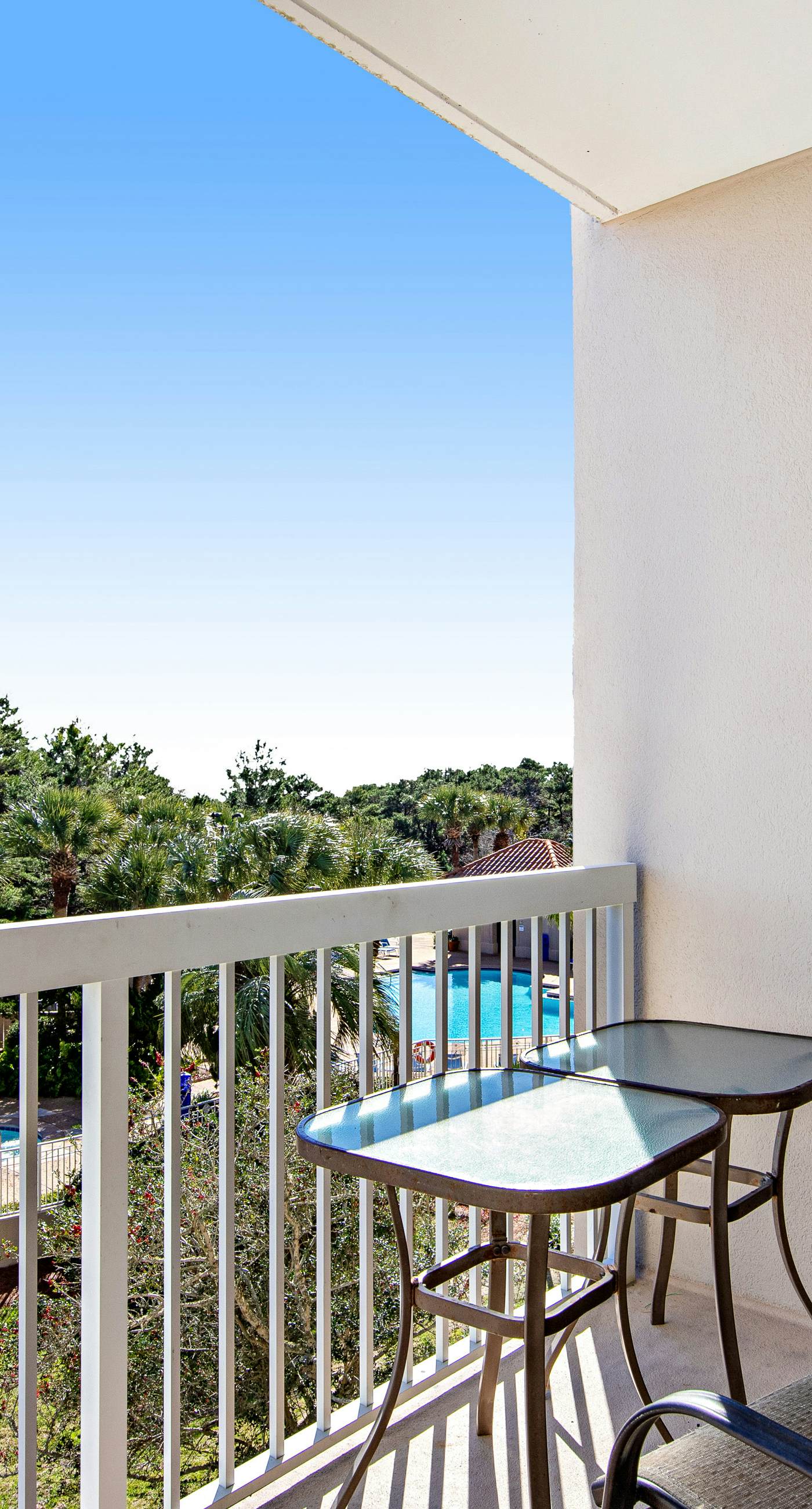 Beachside Resort Condo with Pools and Tennis