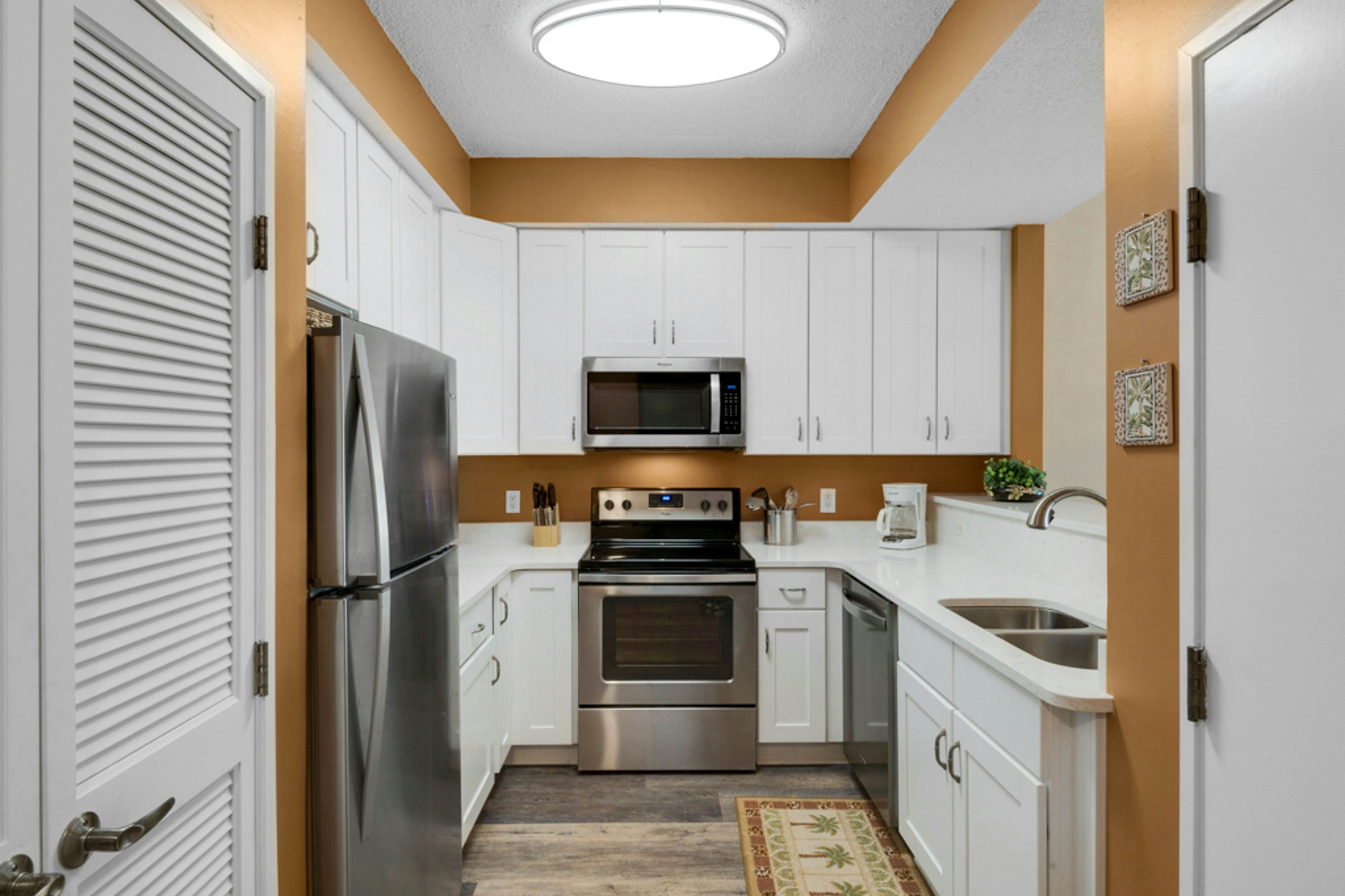 Resort Condo with Balcony Pools and Tennis