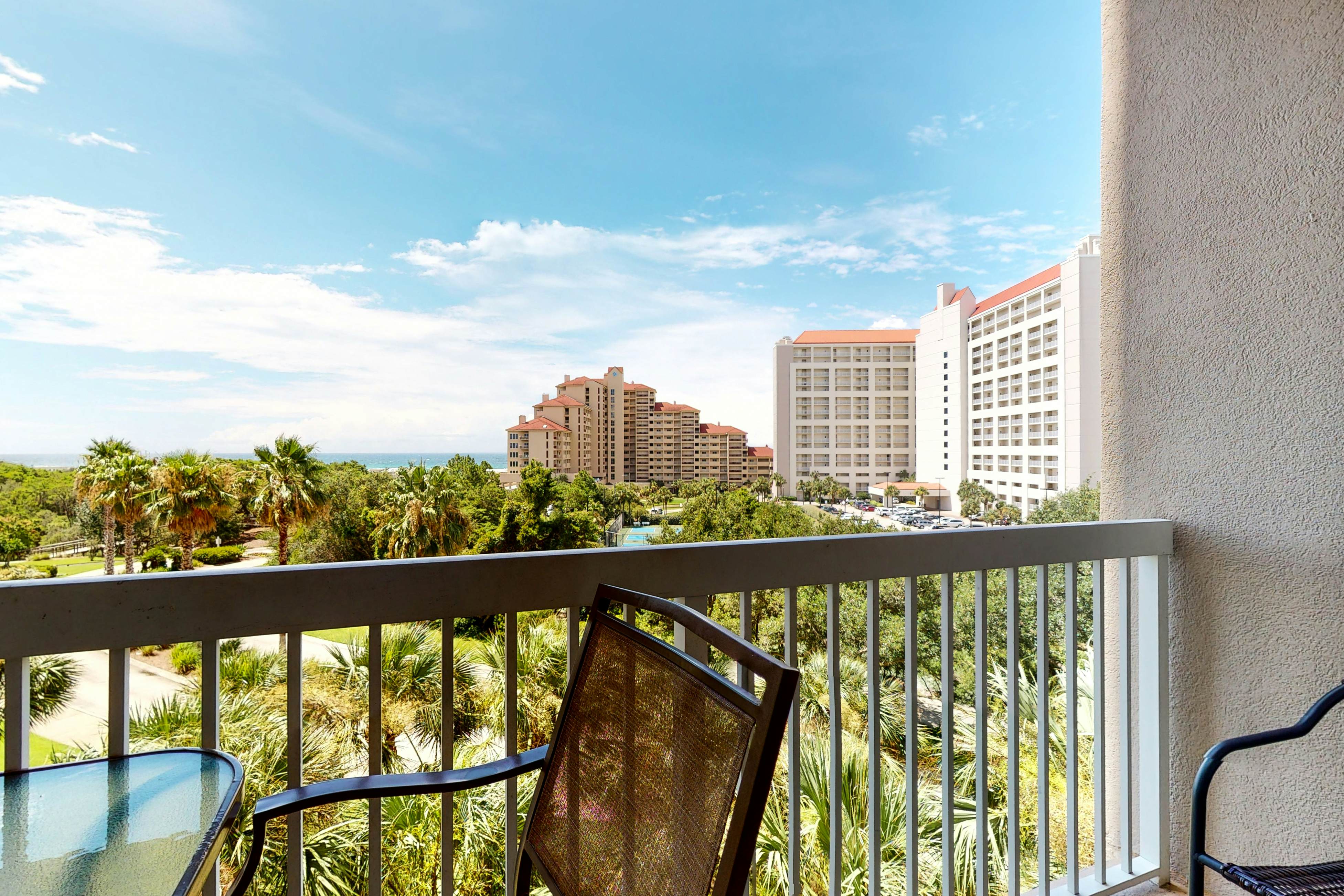 Resort Condo with Balcony Pools and Tennis