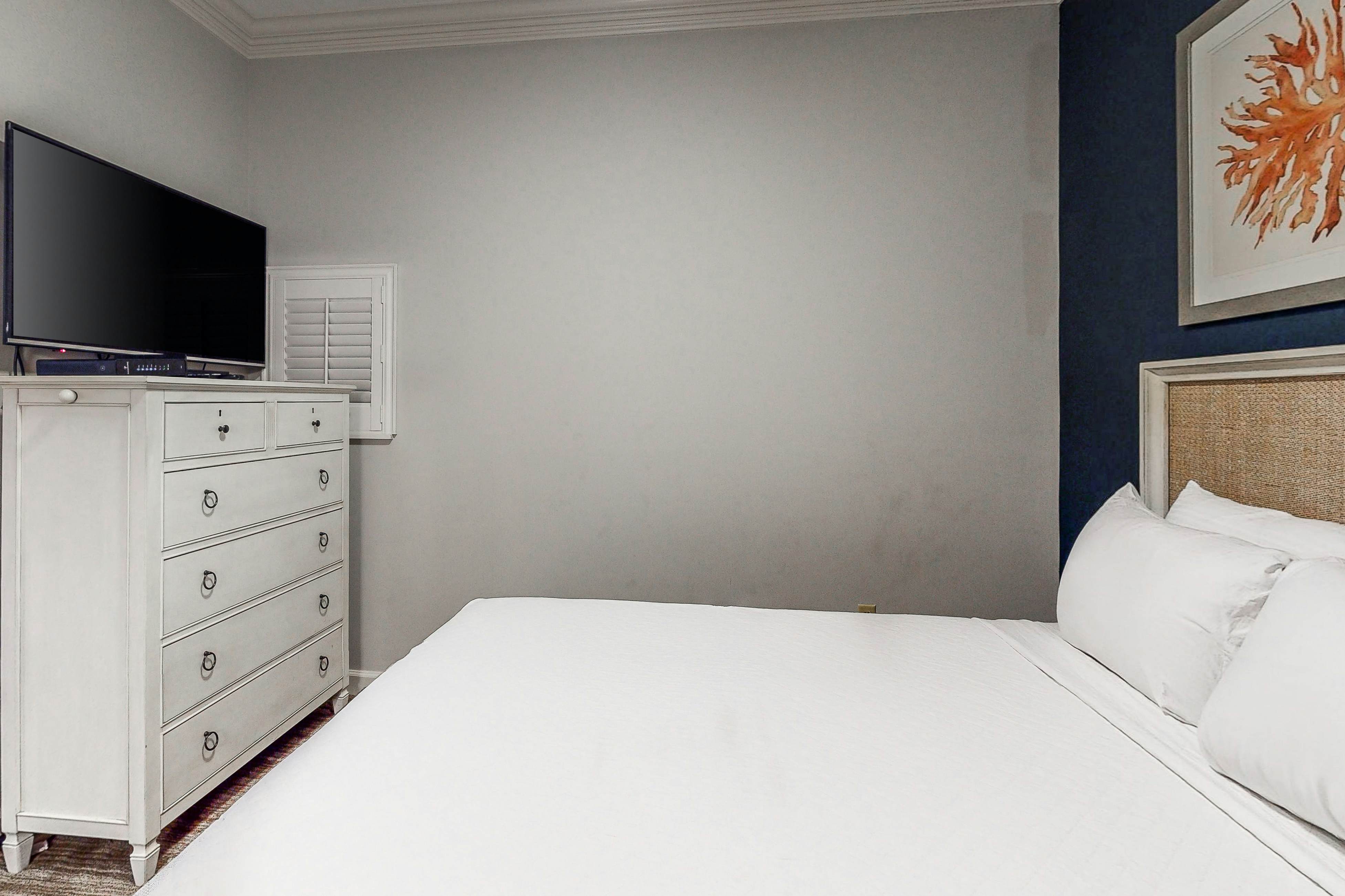 15th-Floor Beachfront Condo with Gulf Views