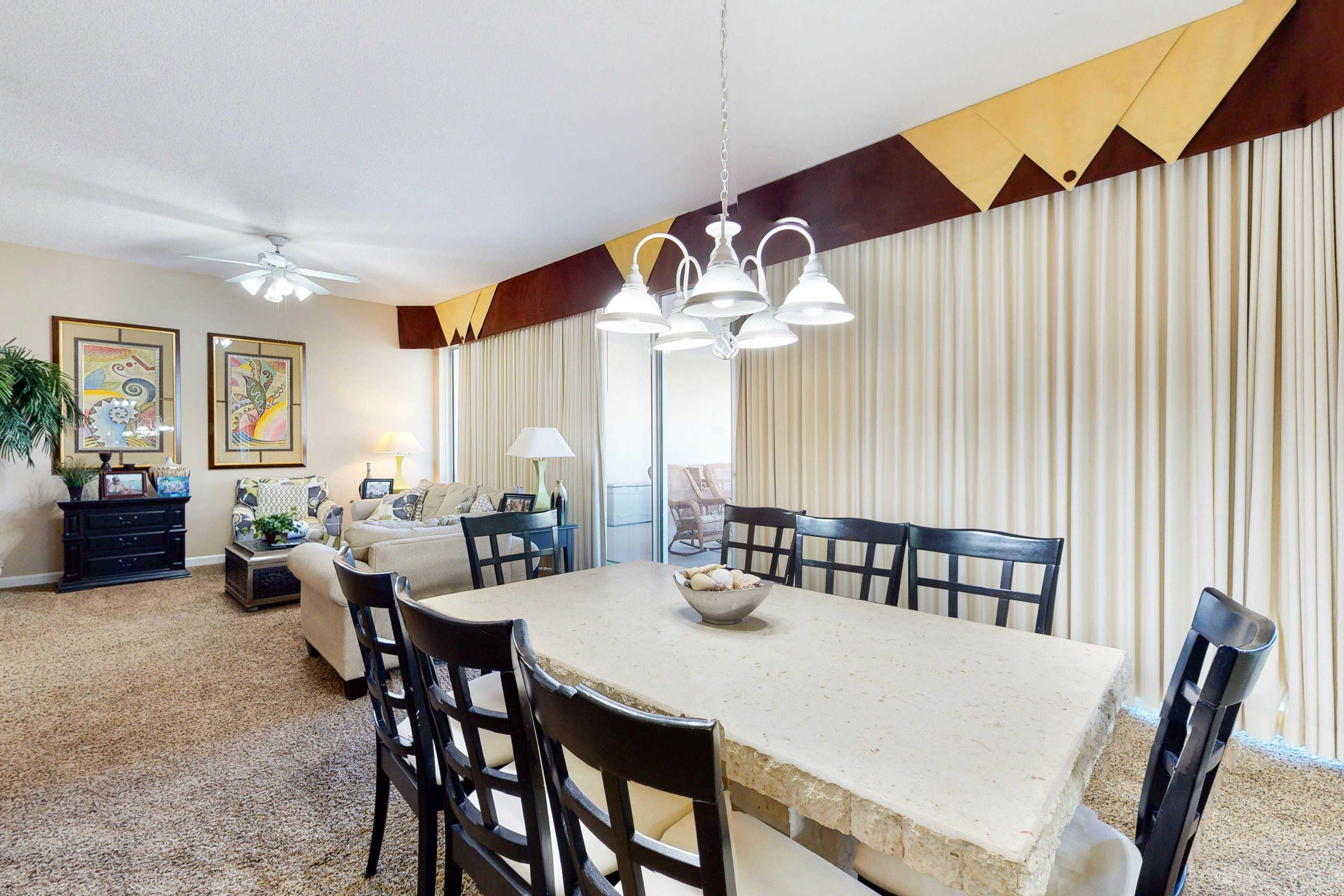 Resort Condo with Pools Hot Tub and Gym