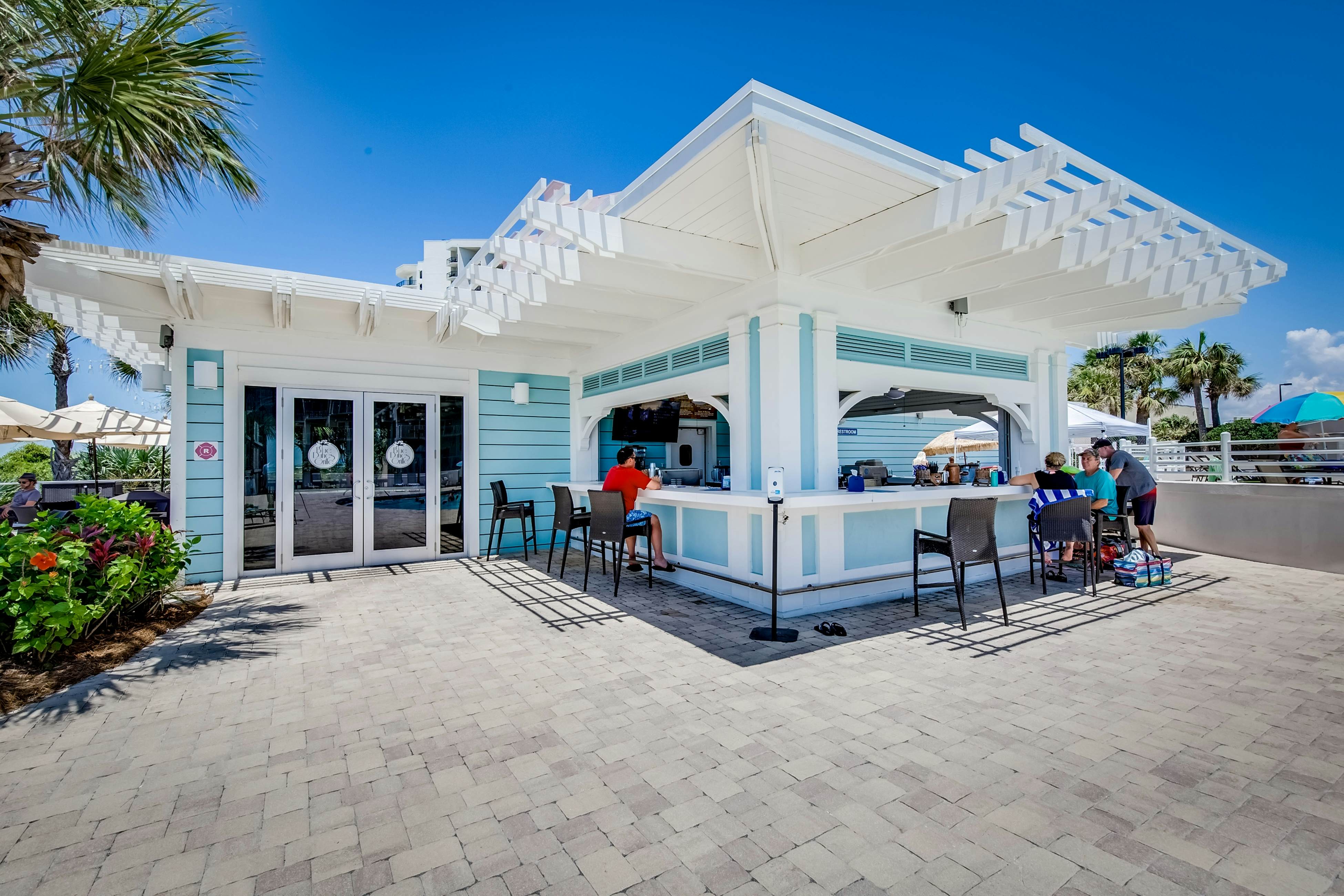 Resort Condo with Pools Hot Tub and Gym