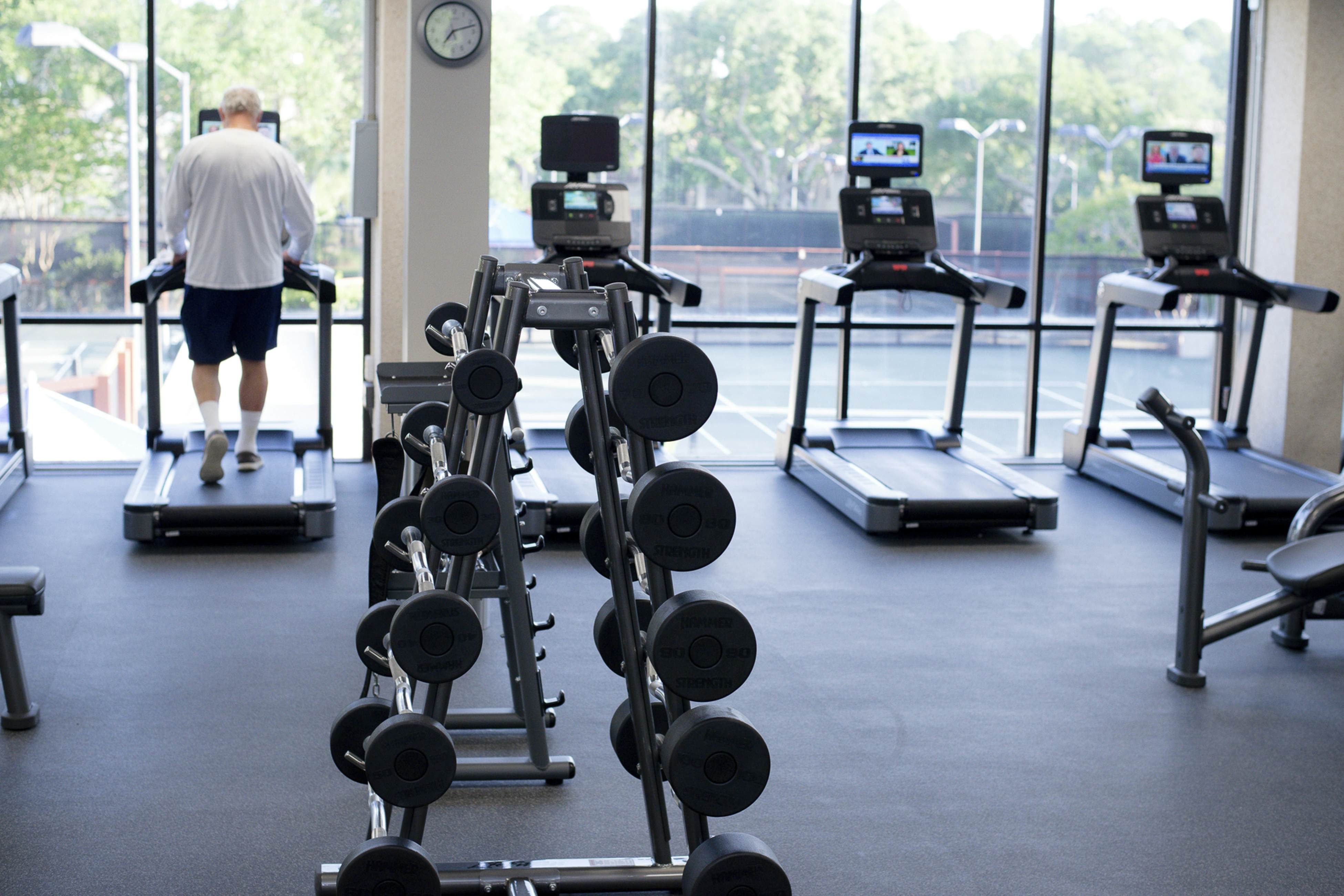 Resort Condo with Pools Hot Tub and Gym