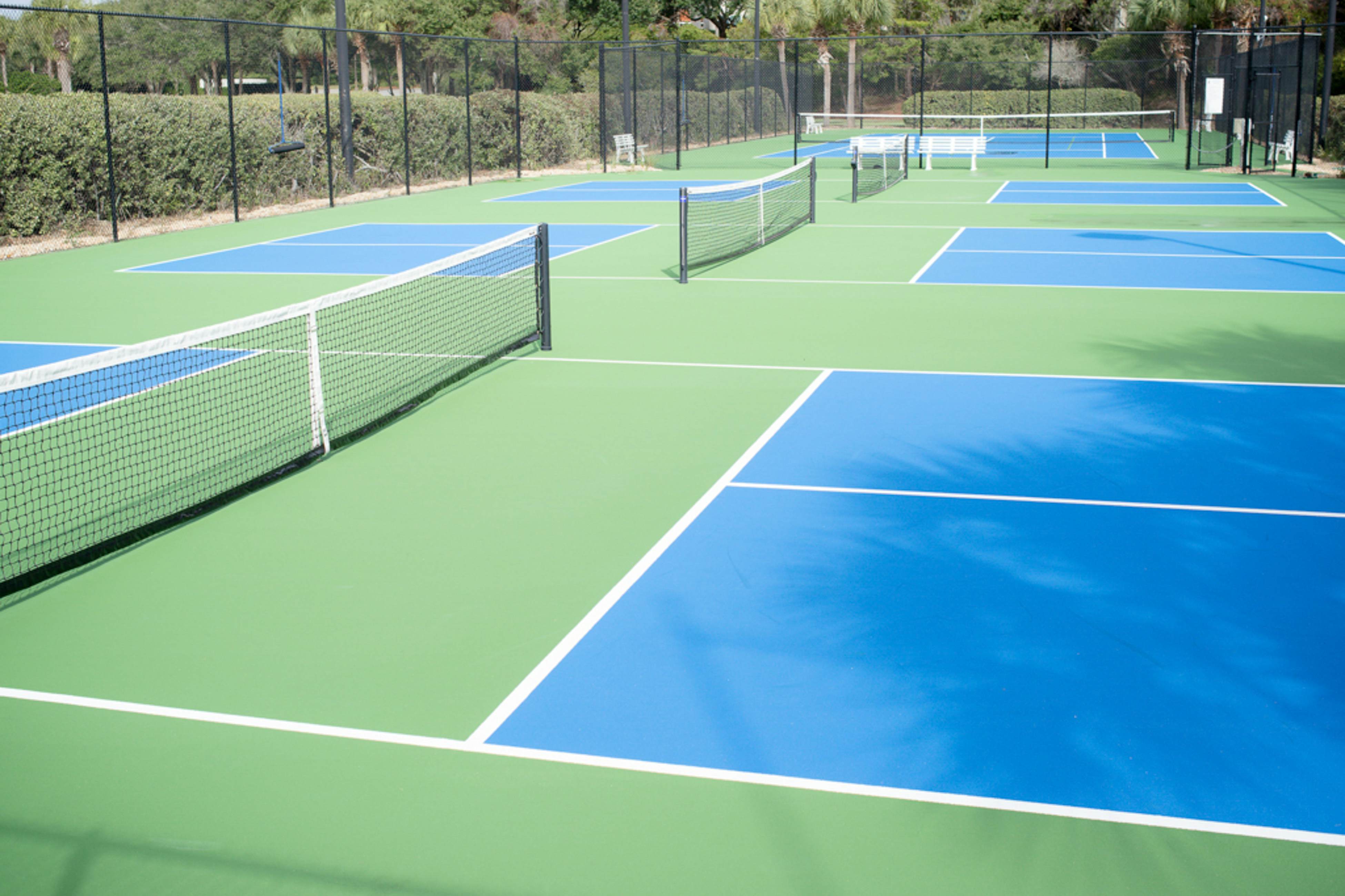 Resort Condo with Pools Hot Tub and Gym