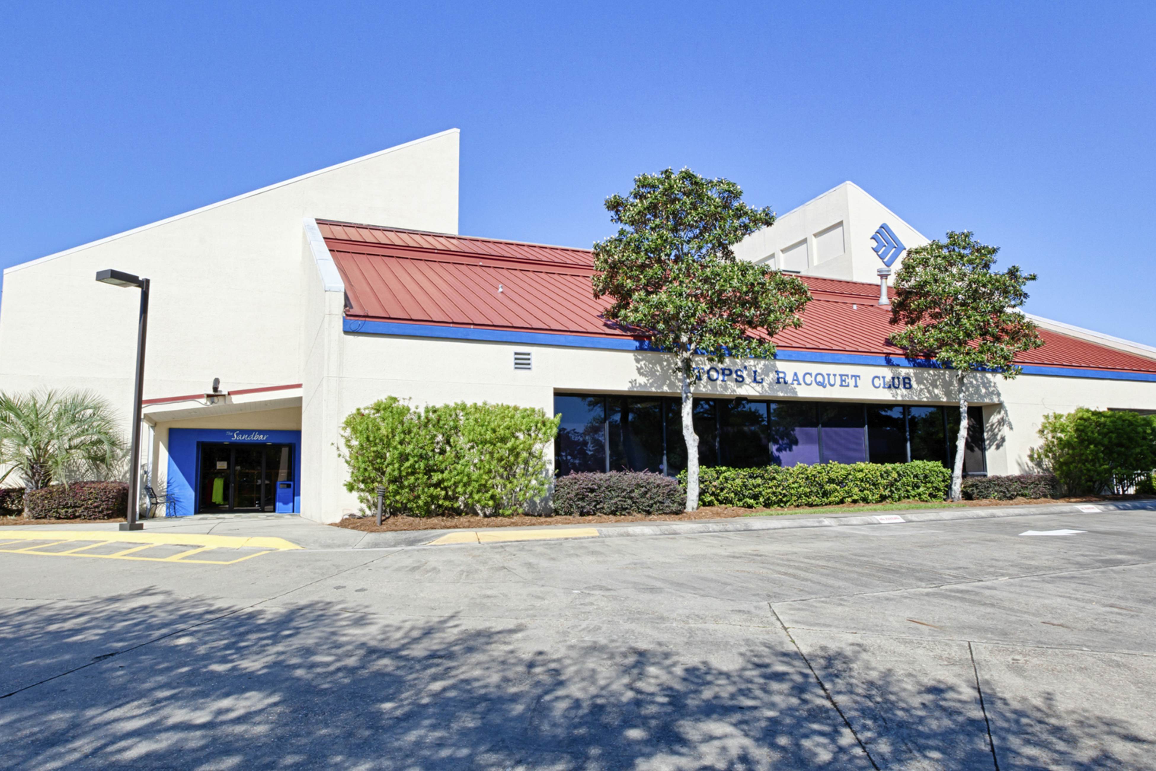Resort Condo with Pools Hot Tub and Gym