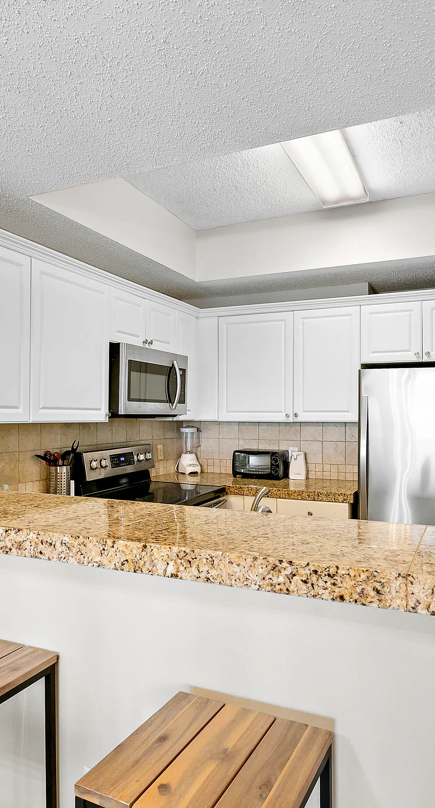 Scenic Resort Condo with Pools Hot Tub and Gym