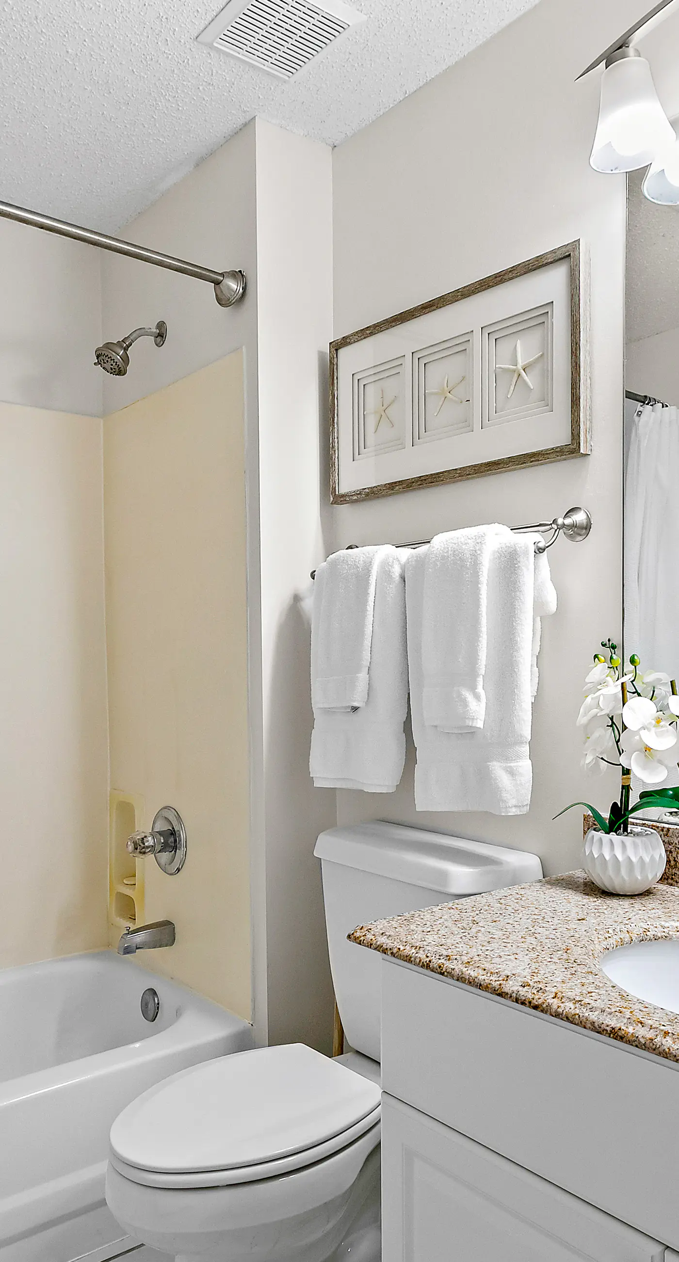 Scenic Resort Condo with Pools Hot Tub and Gym