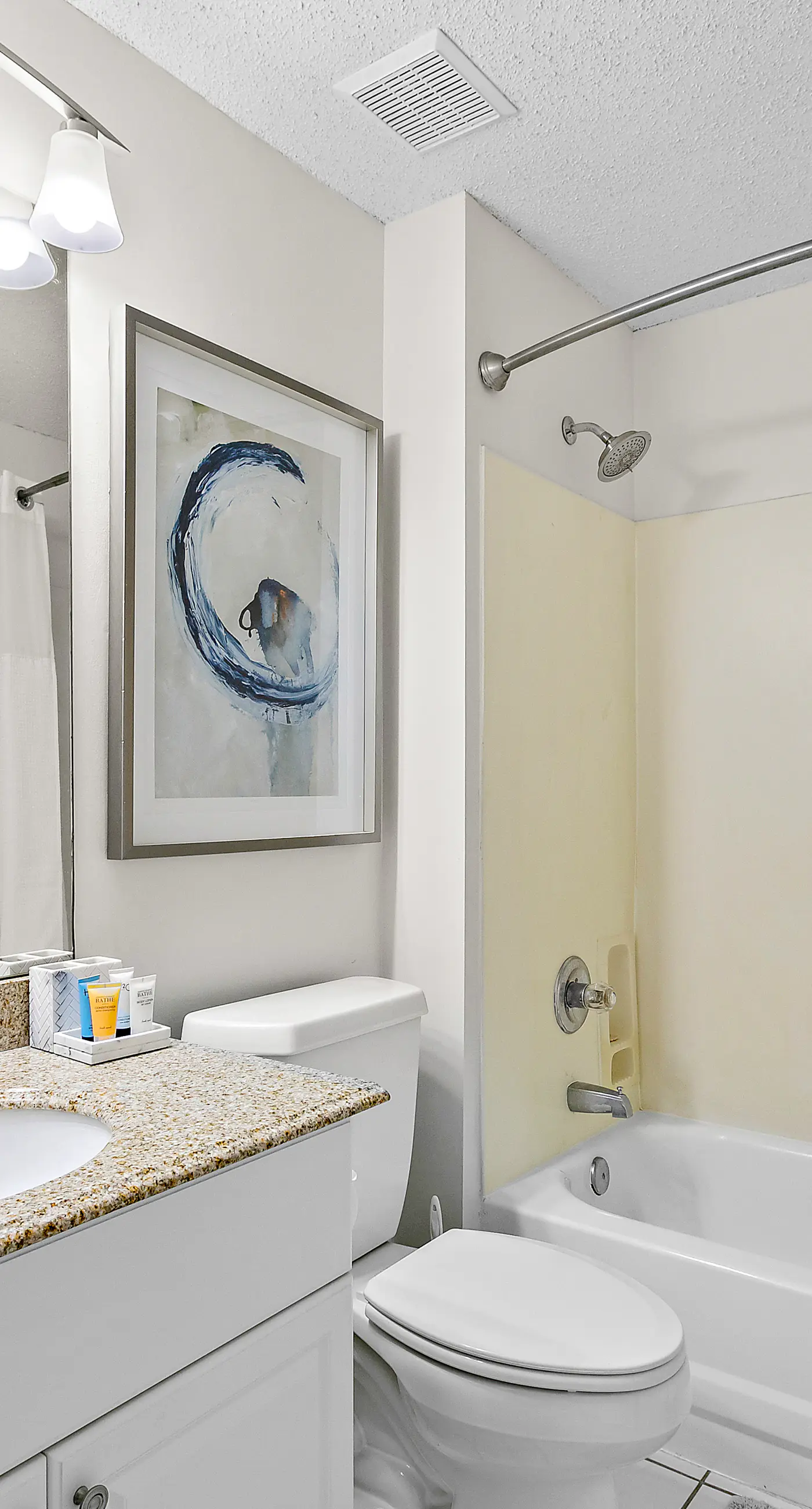 Scenic Resort Condo with Pools Hot Tub and Gym