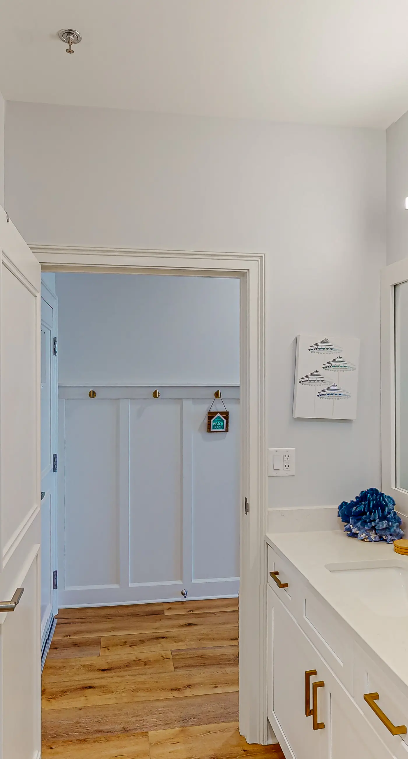 15th-Floor Gulf-Front Condo with Pools and Gym