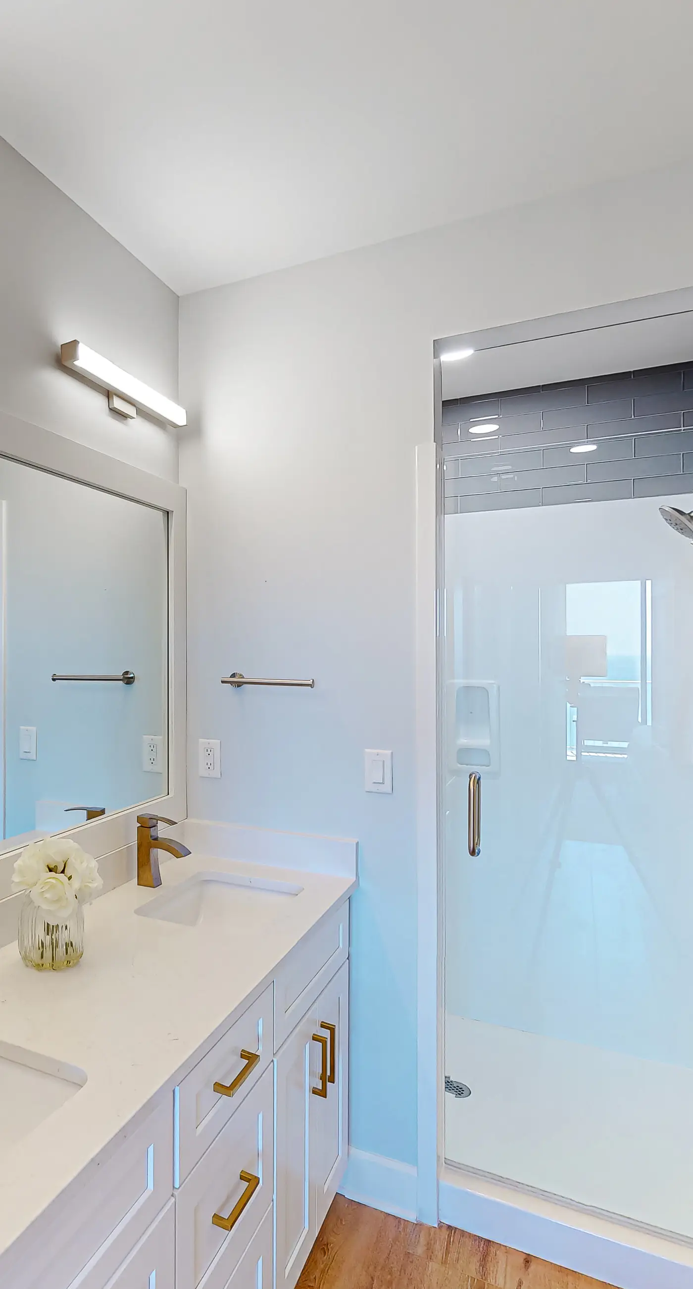 15th-Floor Gulf-Front Condo with Pools and Gym