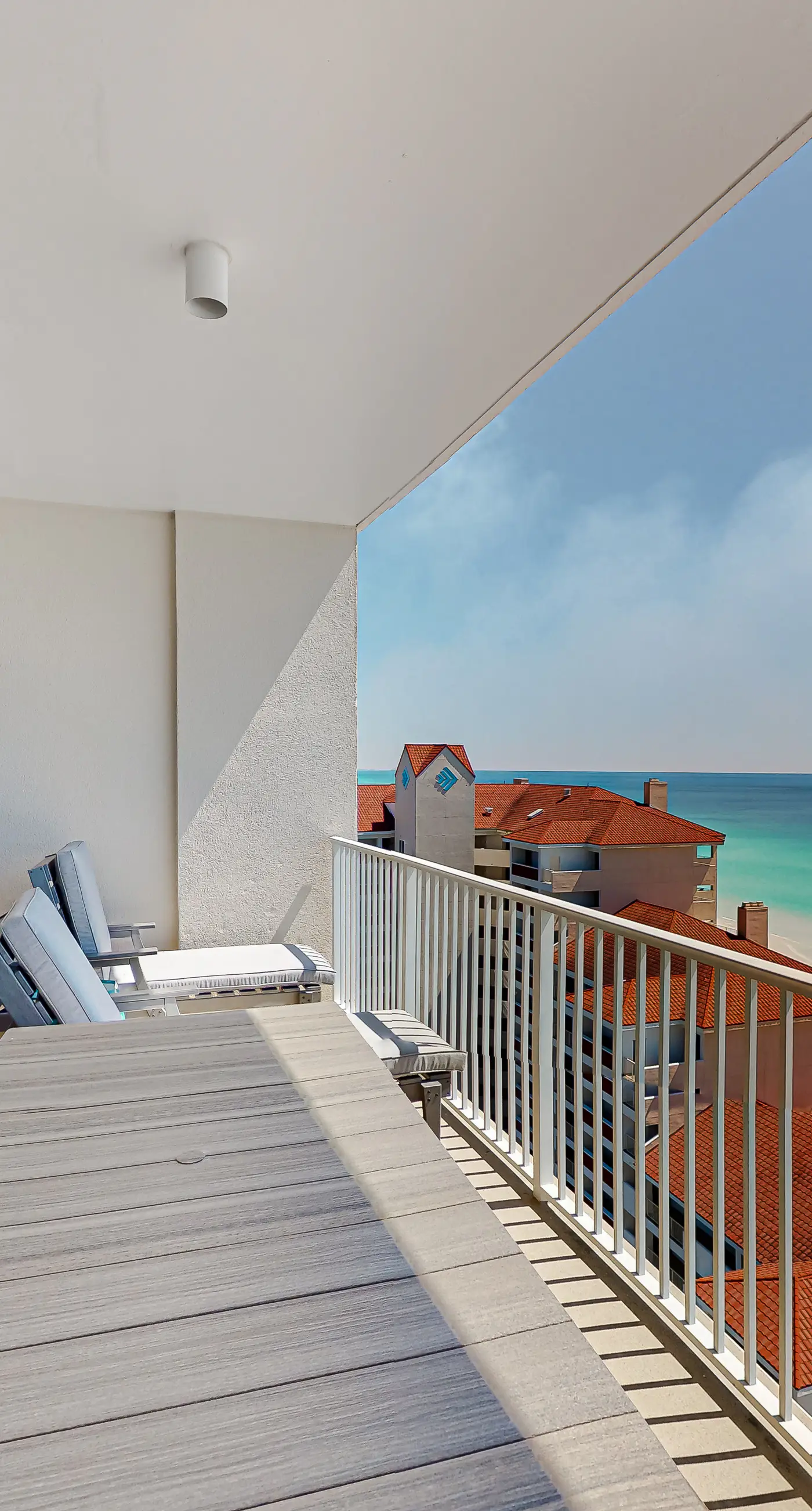 15th-Floor Gulf-Front Condo with Pools and Gym