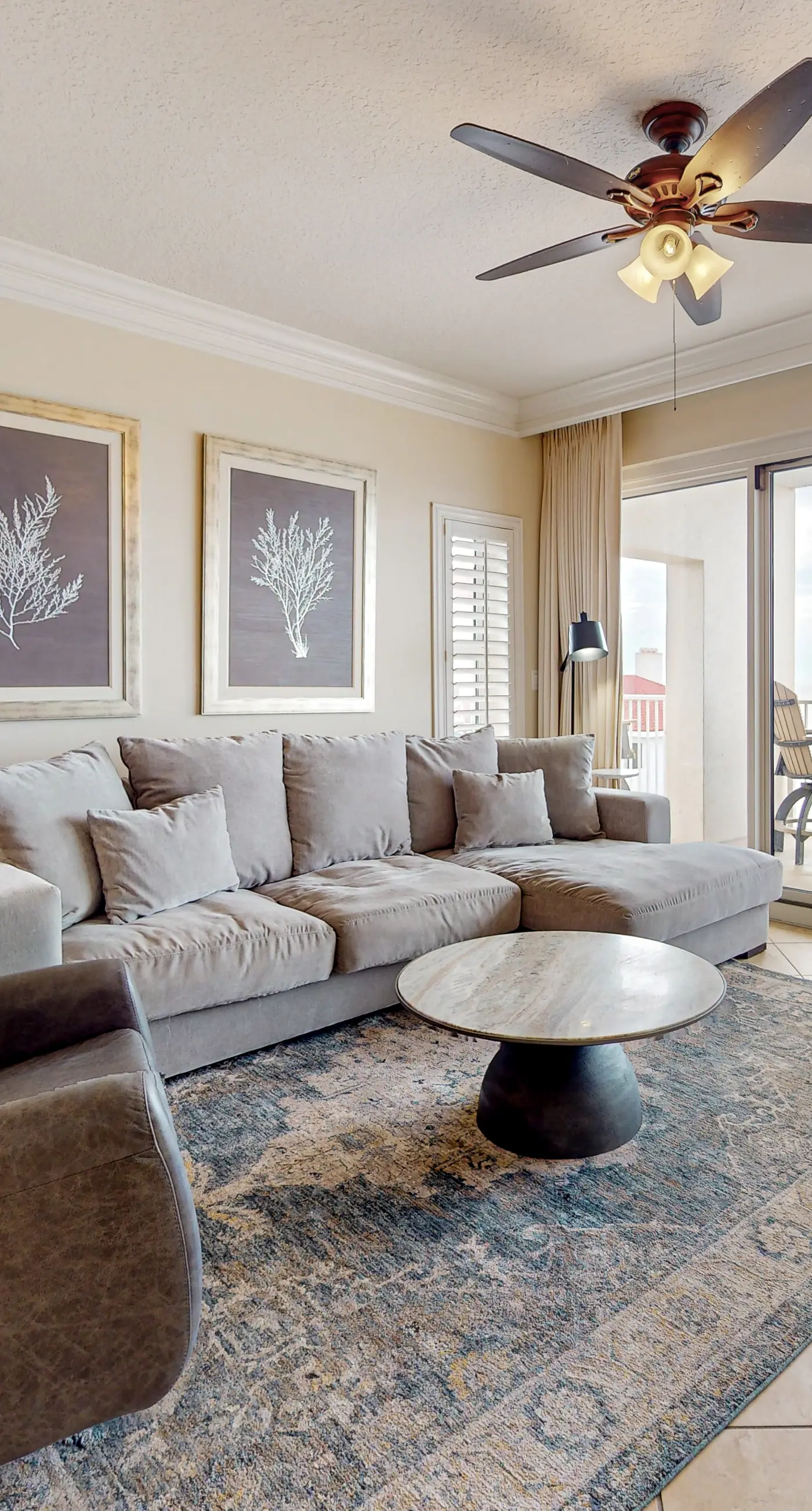 Stylish Gulf-Front Condo with Balcony and Pools