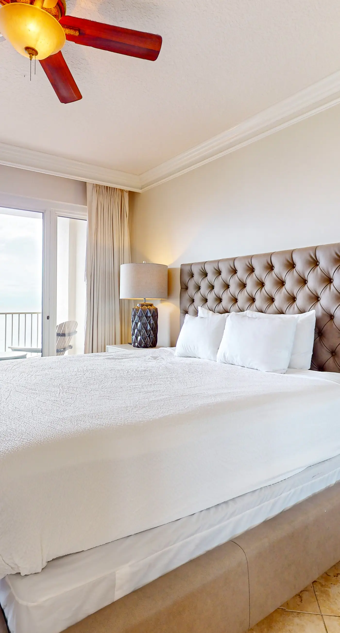 Stylish Gulf-Front Condo with Balcony and Pools