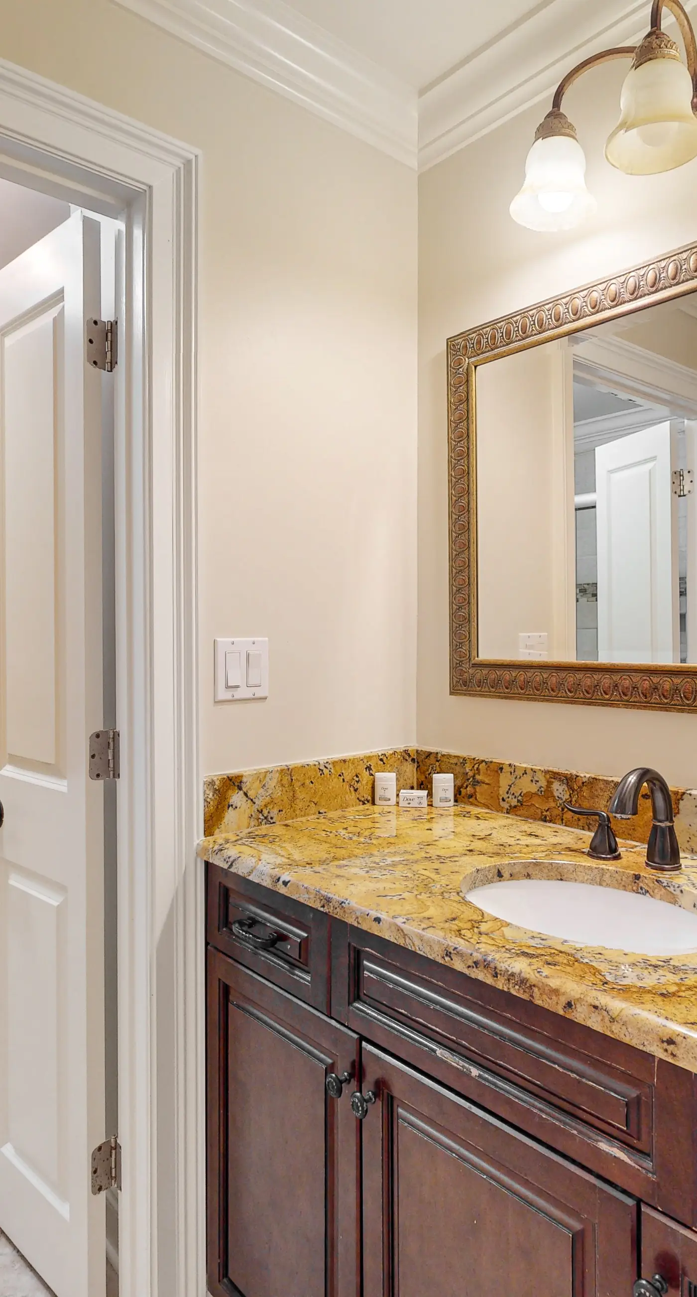 Stylish Gulf-Front Condo with Balcony and Pools