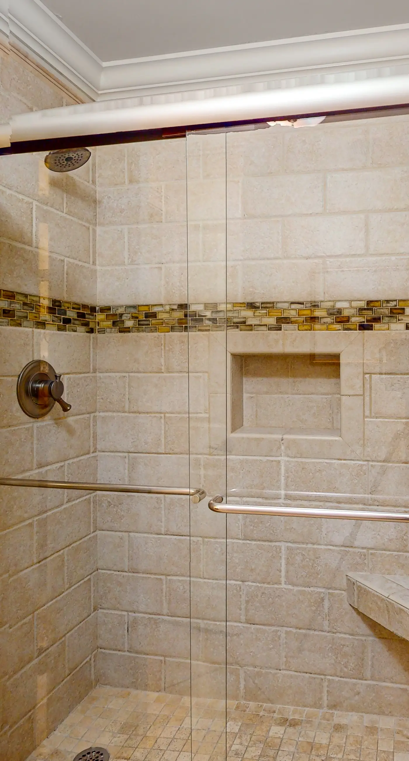 Stylish Gulf-Front Condo with Balcony and Pools