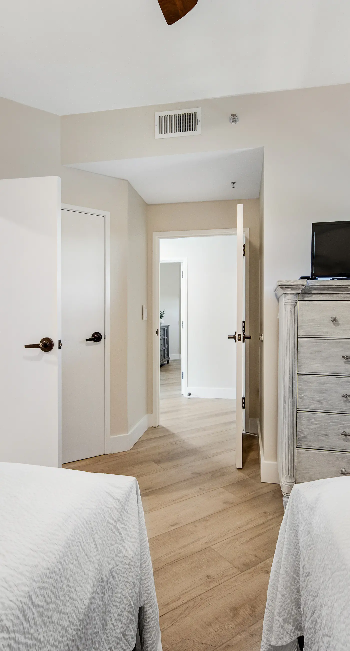 9th-Floor Condo with Gulf View and Resort Pools