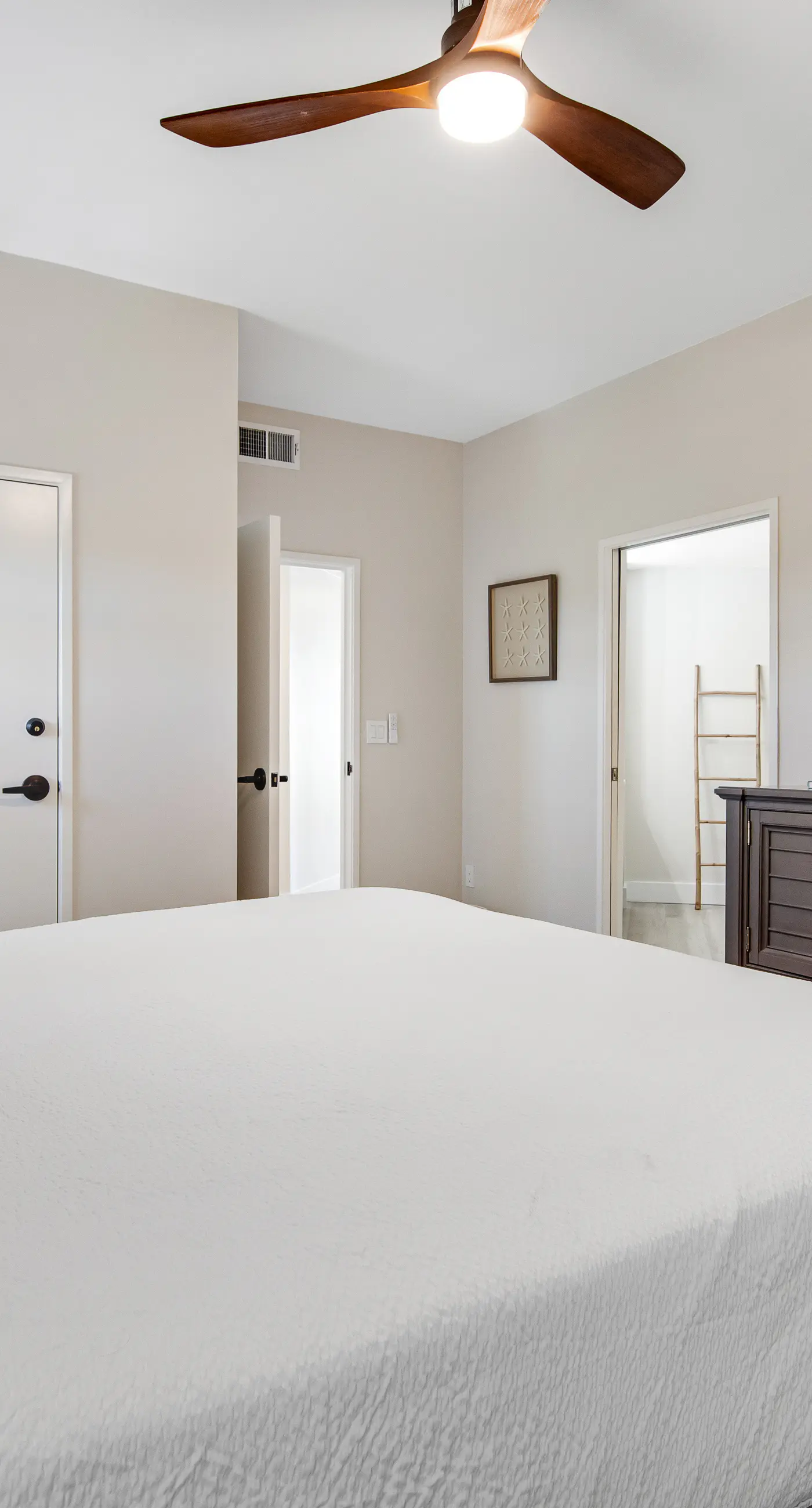 9th-Floor Condo with Gulf View and Resort Pools