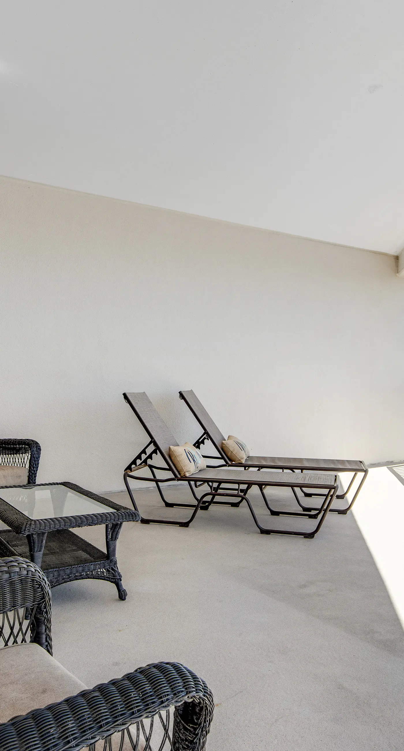9th-Floor Condo with Gulf View and Resort Pools