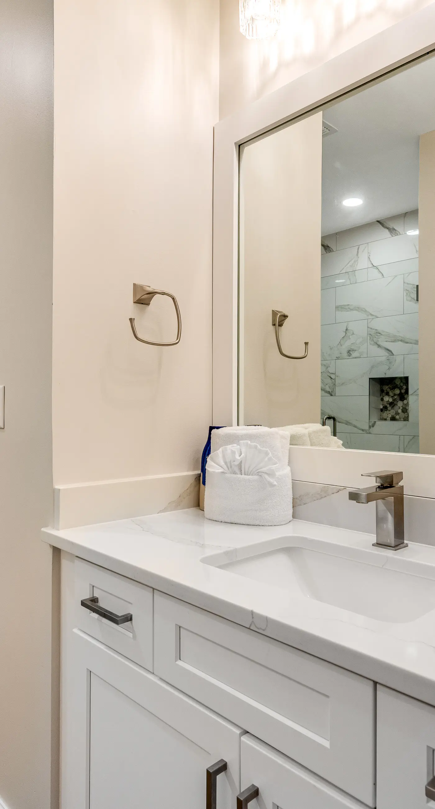 Ground-Floor Beach Retreat with Pool and Gulf Views