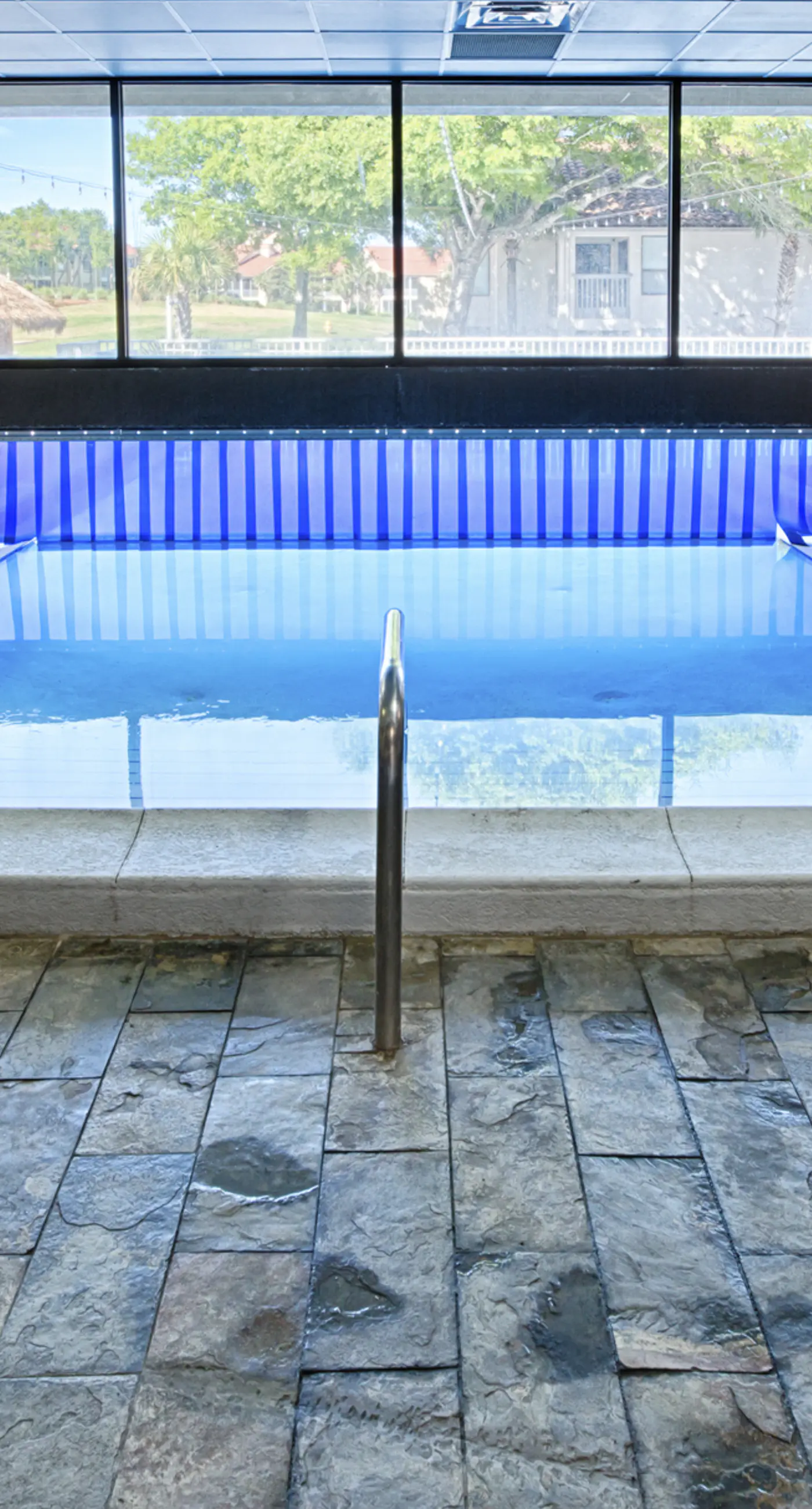 Ground-Floor Beach Retreat with Pool and Gulf Views