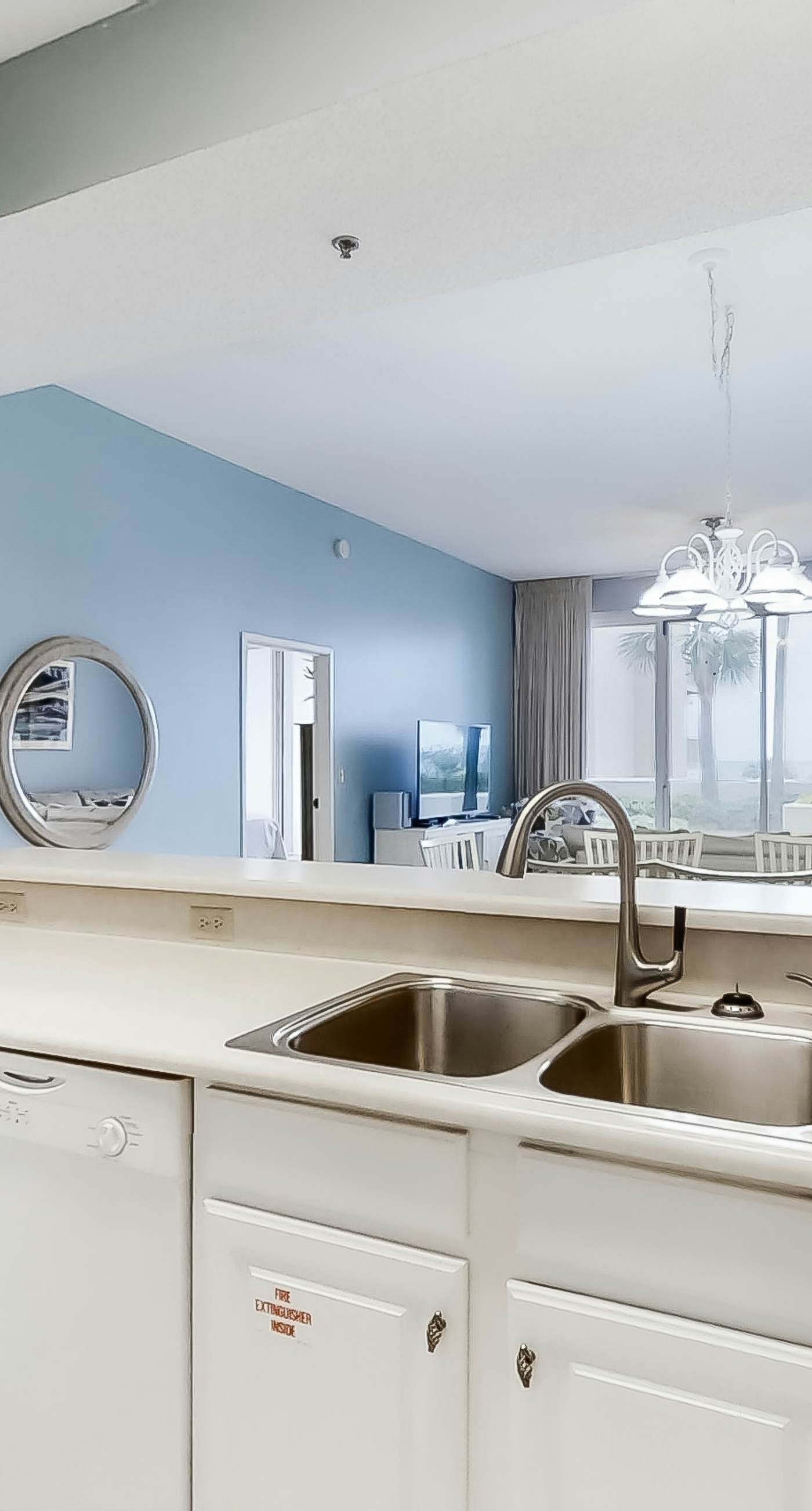 Beachfront Retreat with Pool Gym and Tennis