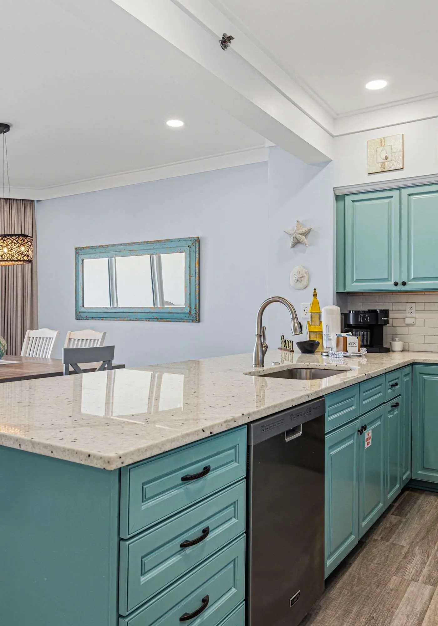 Beachfront Condo with Gulf Views & Pool Access