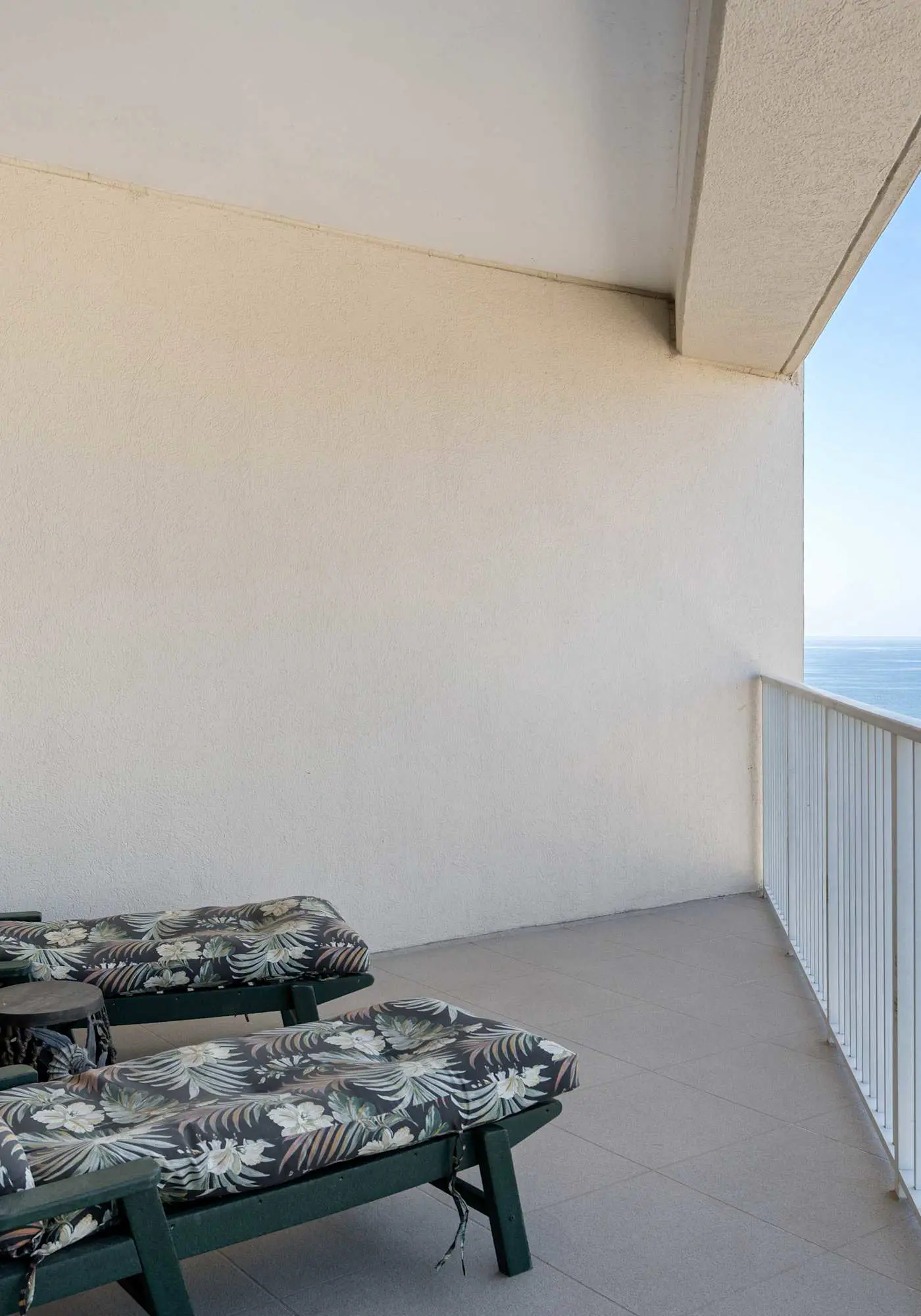 Beachfront Condo with Gulf Views & Pool Access