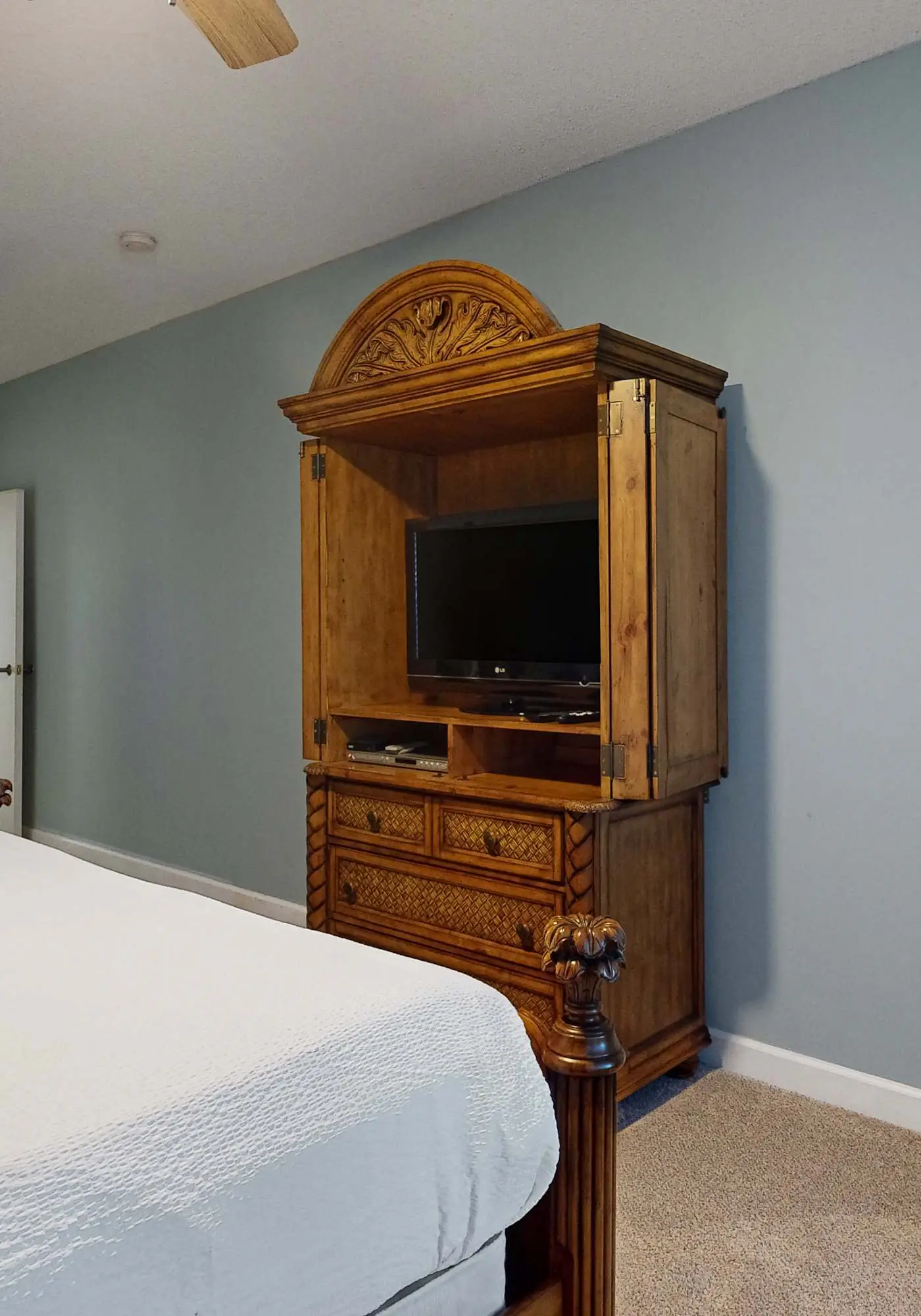 Resort Condo Near Beach w/ Pools & Hot Tub