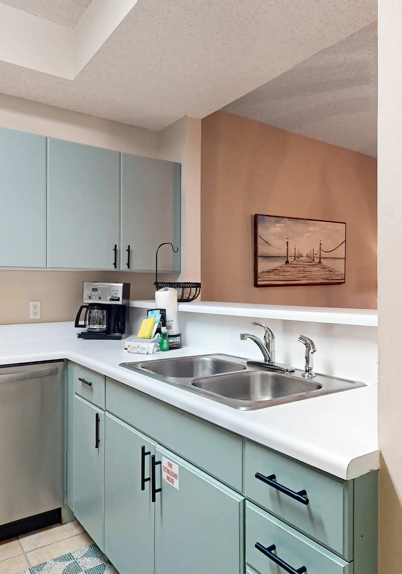 Resort Condo Near Beach w/ Pools & Hot Tub