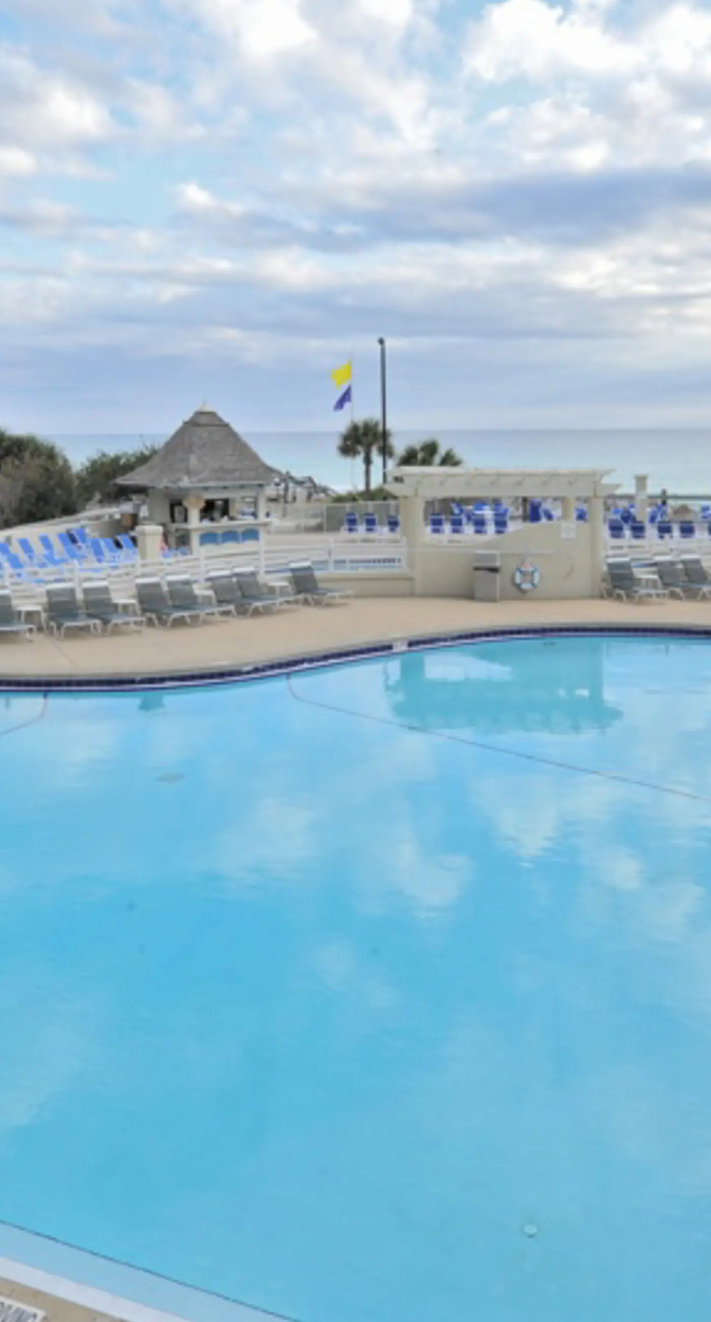 Beachfront condo with Gulf views & pool access