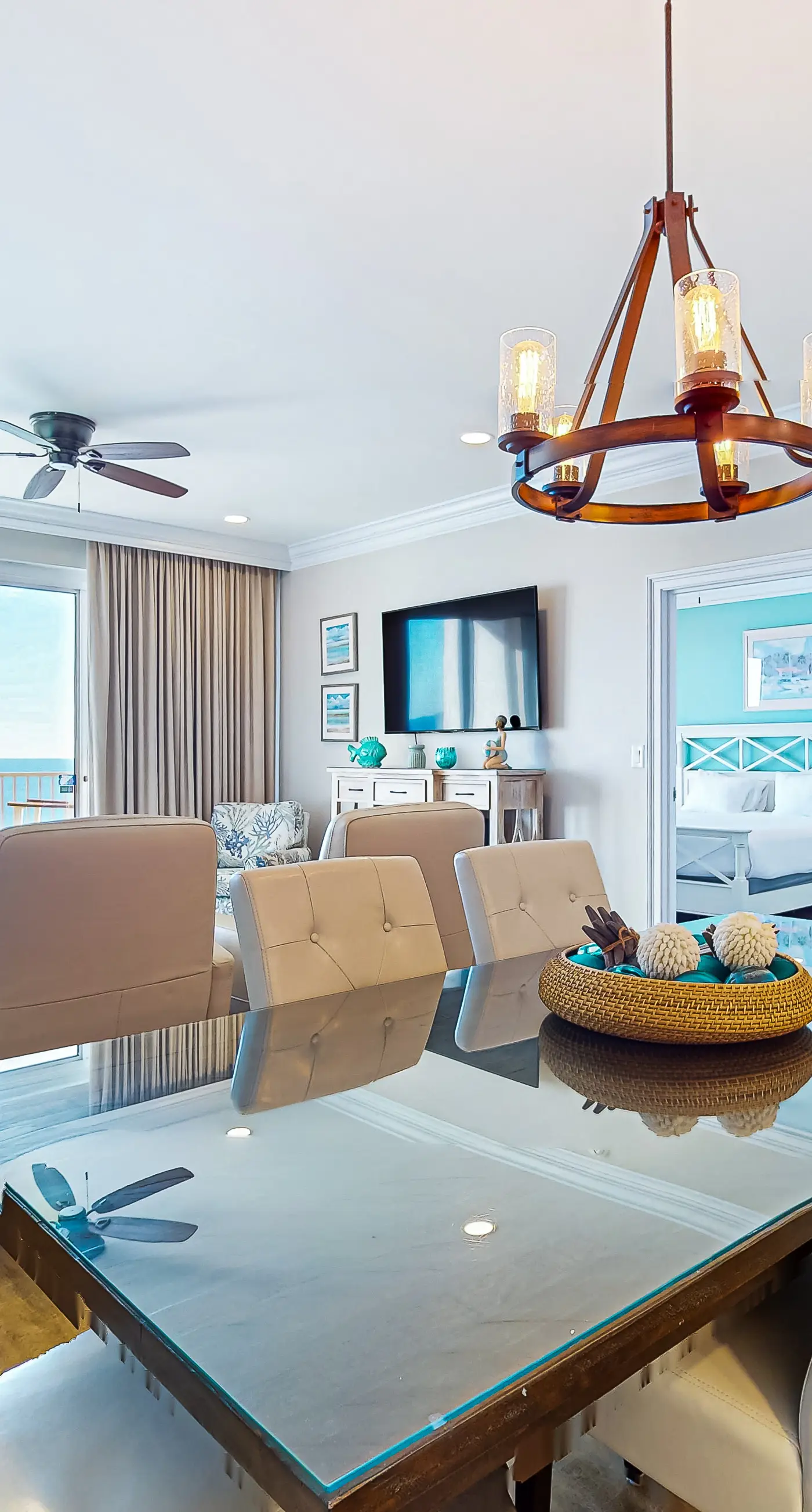 2BR Gulf-front condo, stunning views