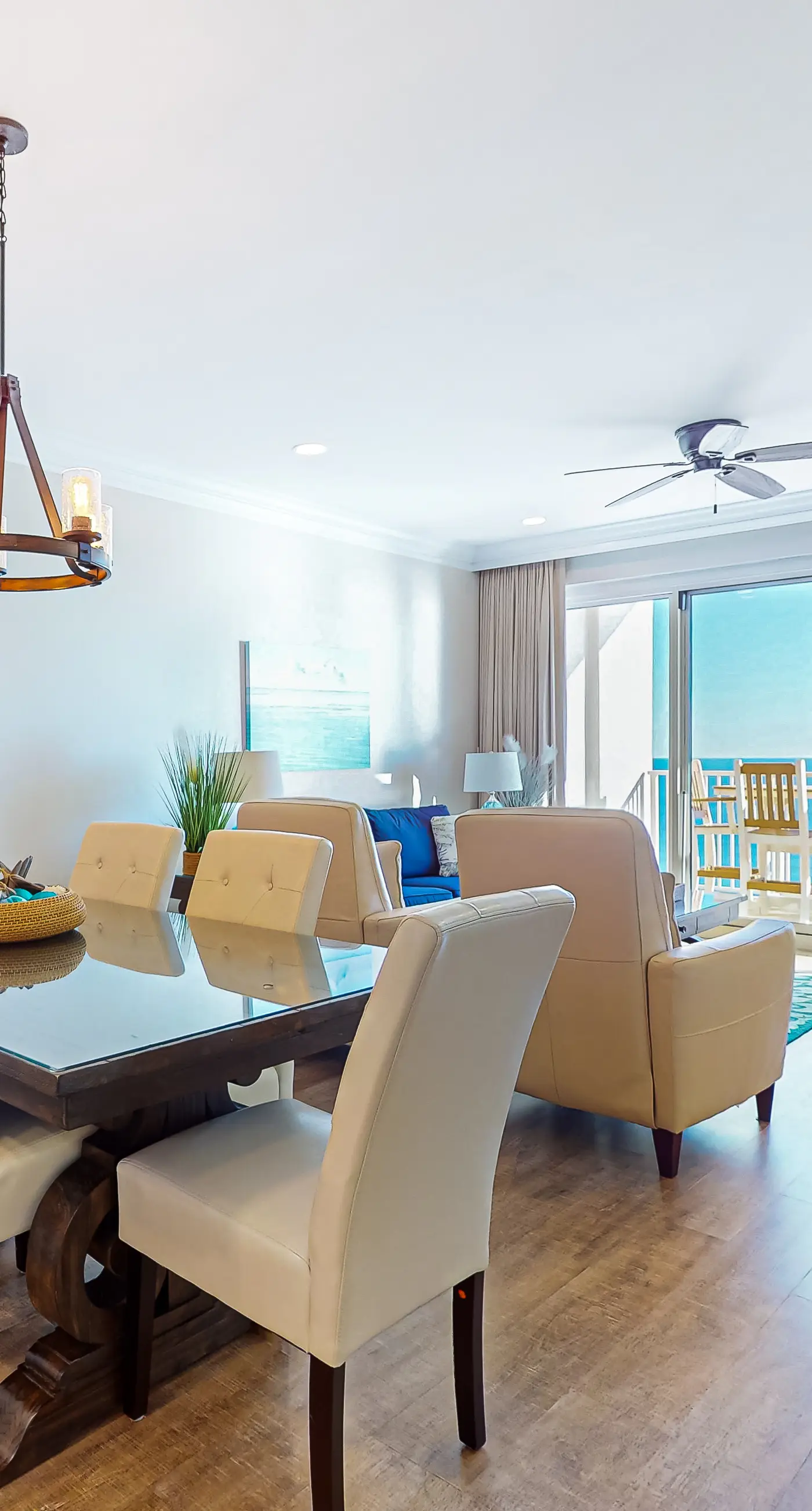2BR Gulf-front condo, stunning views