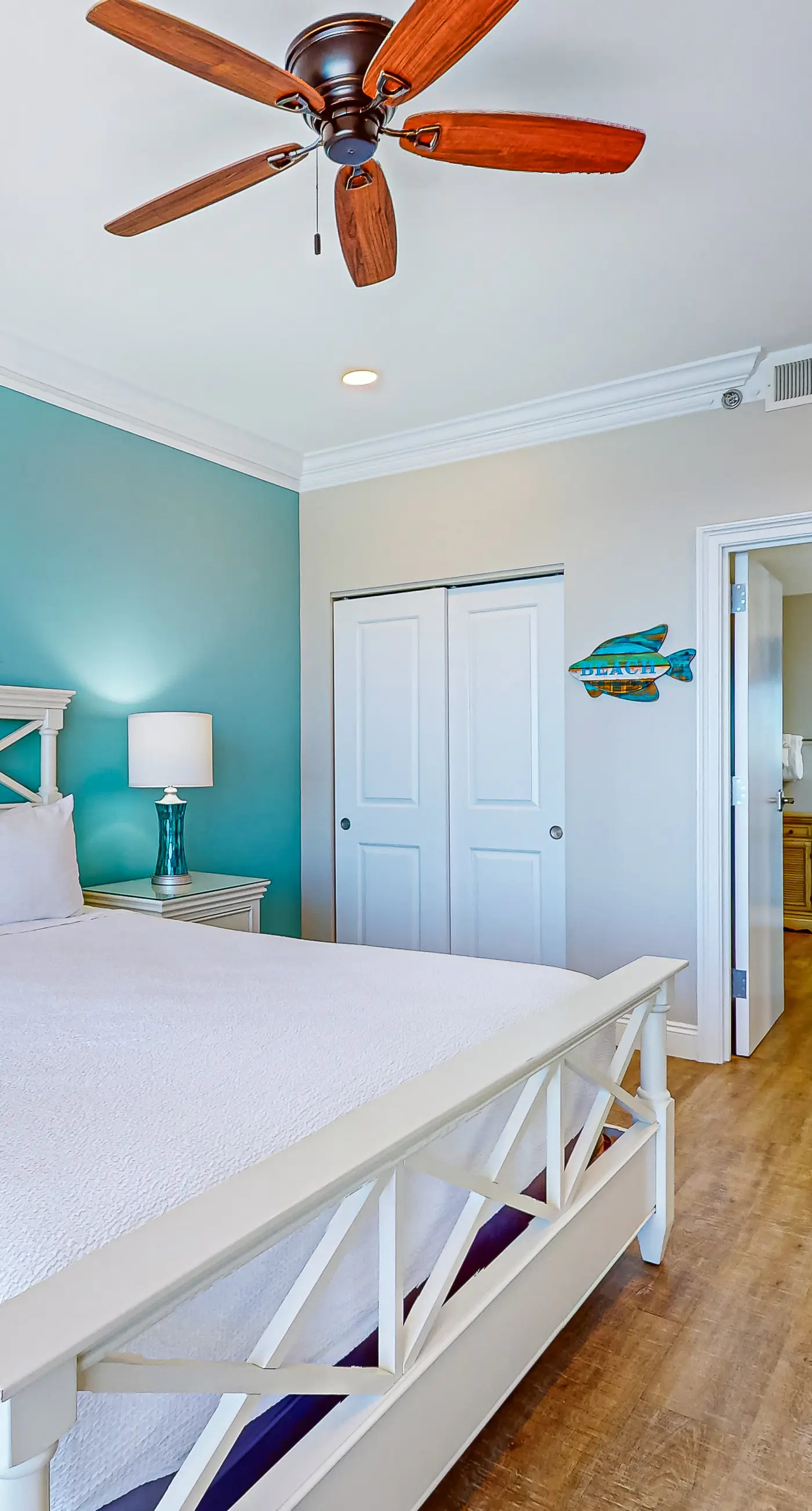 2BR Gulf-front condo, stunning views